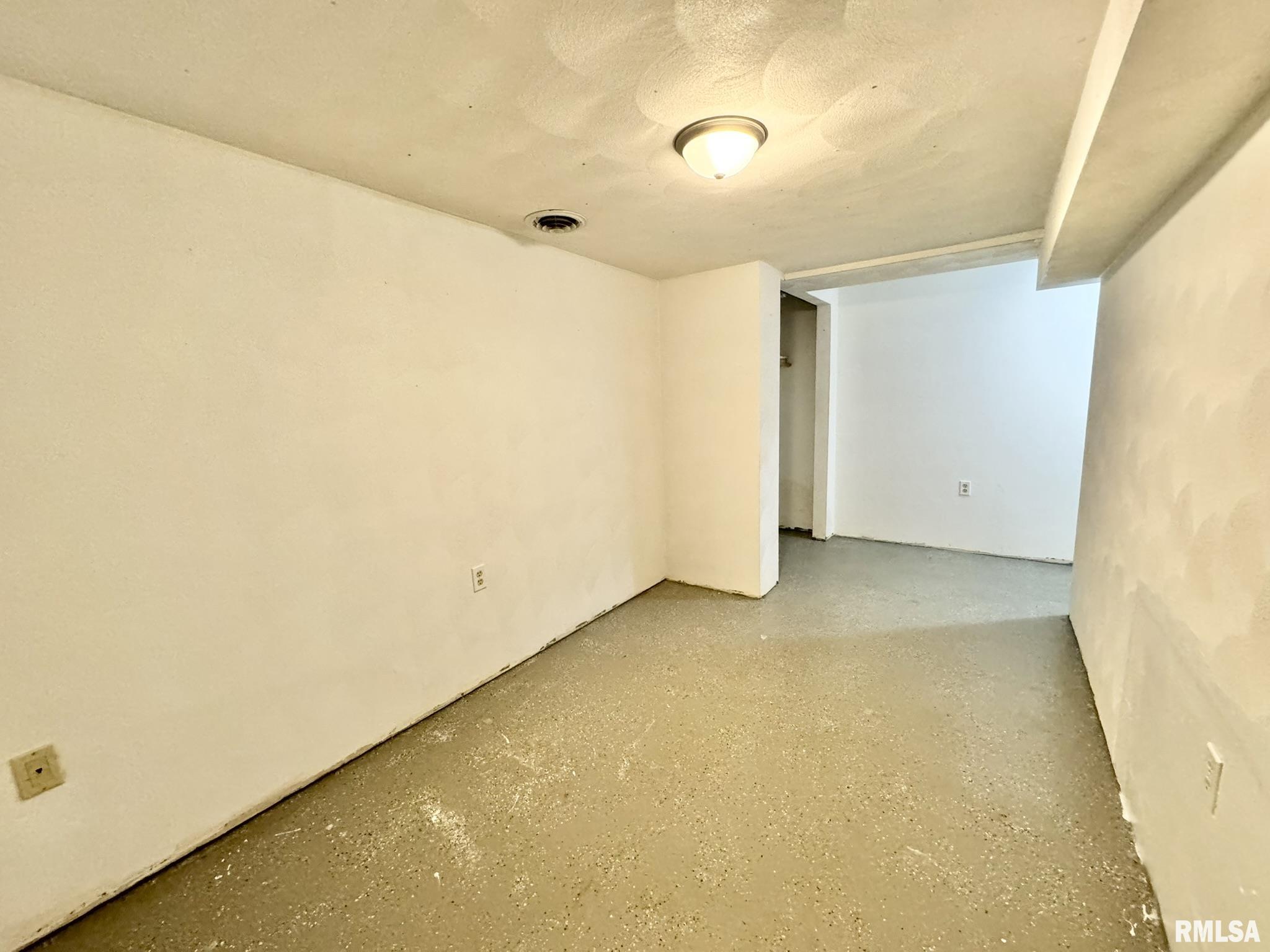 760 COLONY Drive