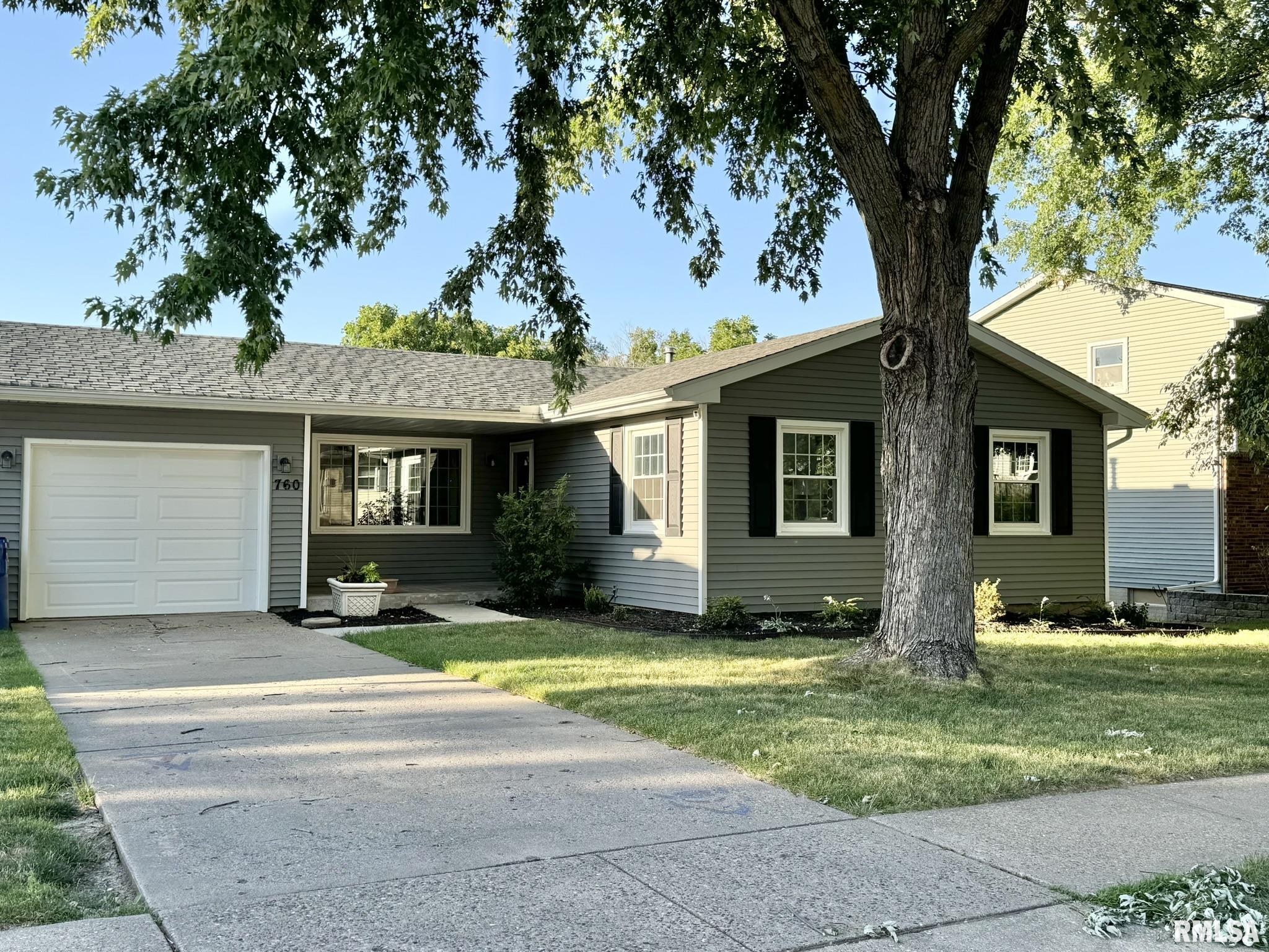 760 COLONY Drive