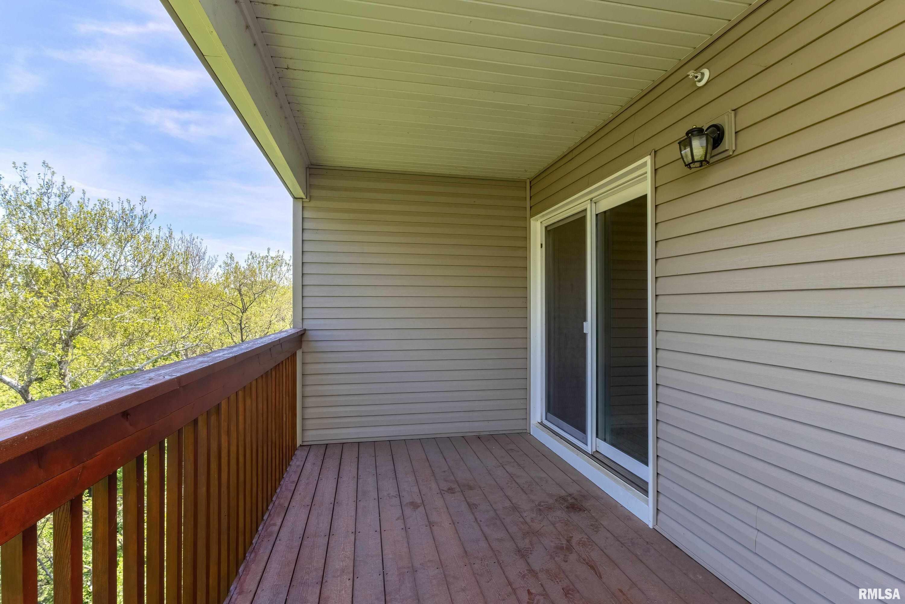 4102 CREEK HILL Drive Unit: 102