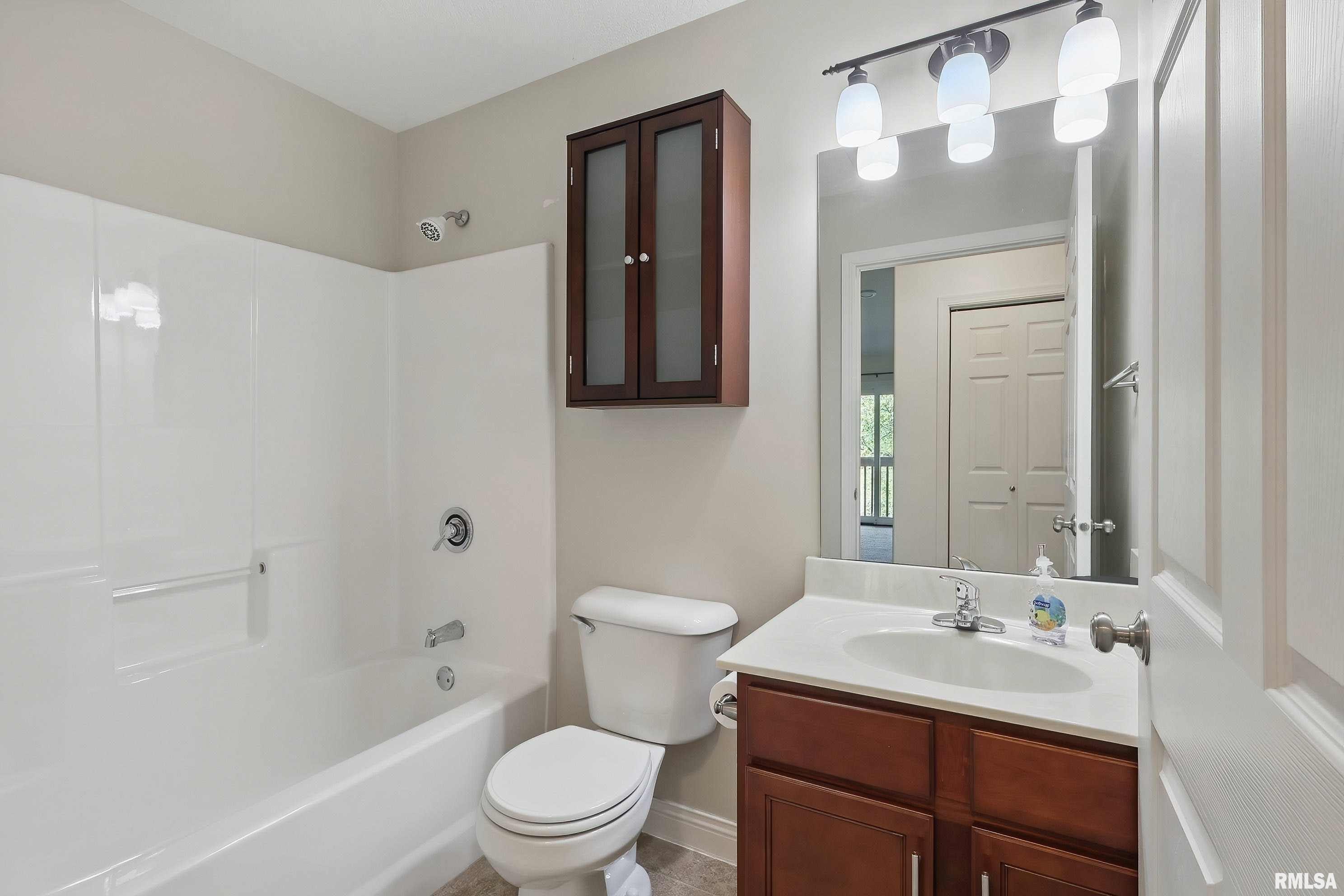 4102 CREEK HILL Drive Unit: 102