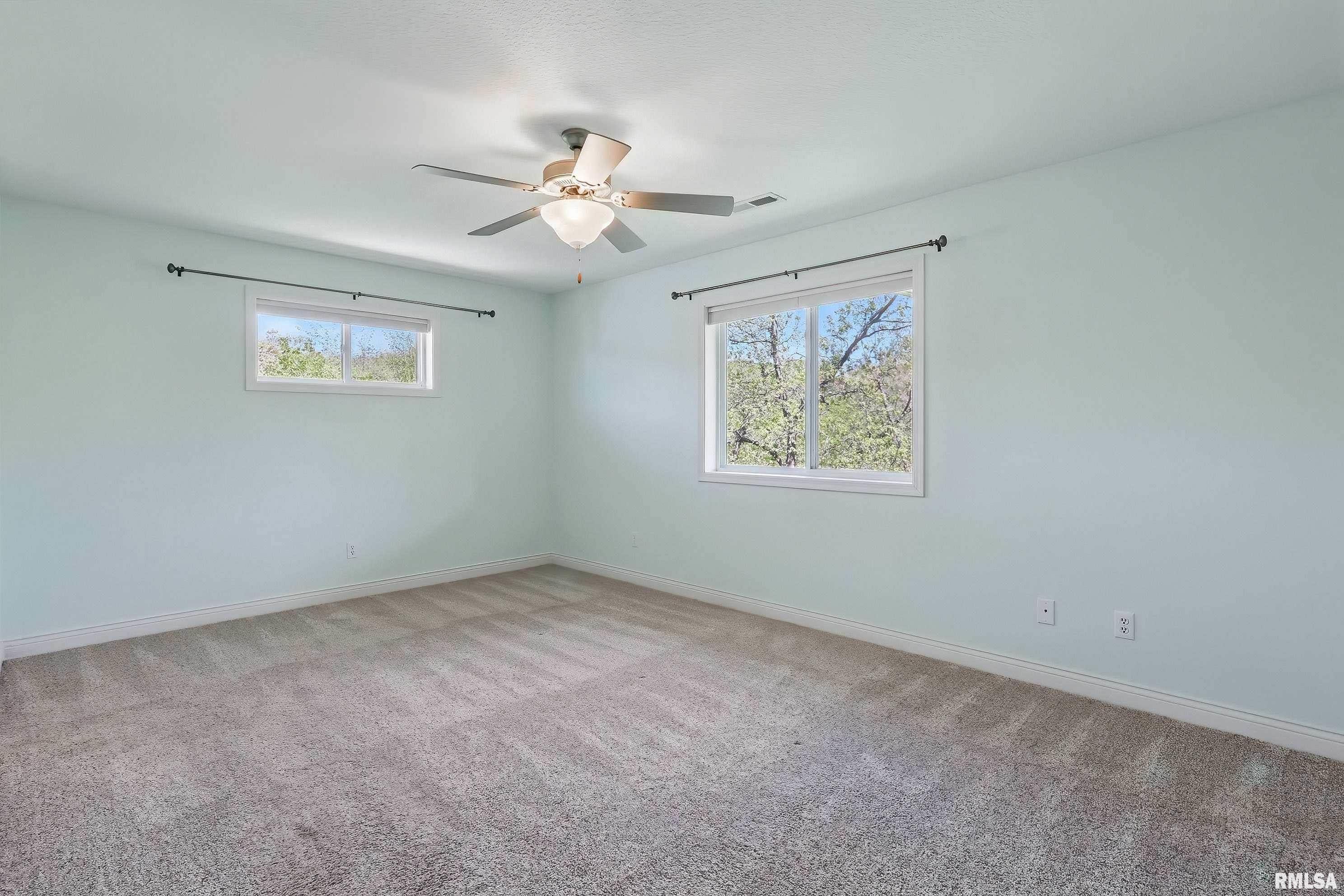 4102 CREEK HILL Drive Unit: 102