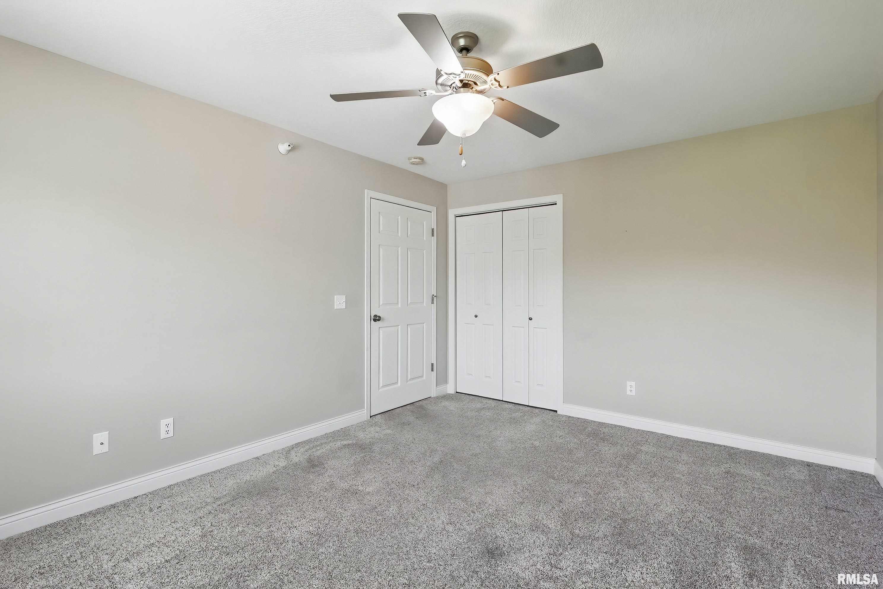 4102 CREEK HILL Drive Unit: 102