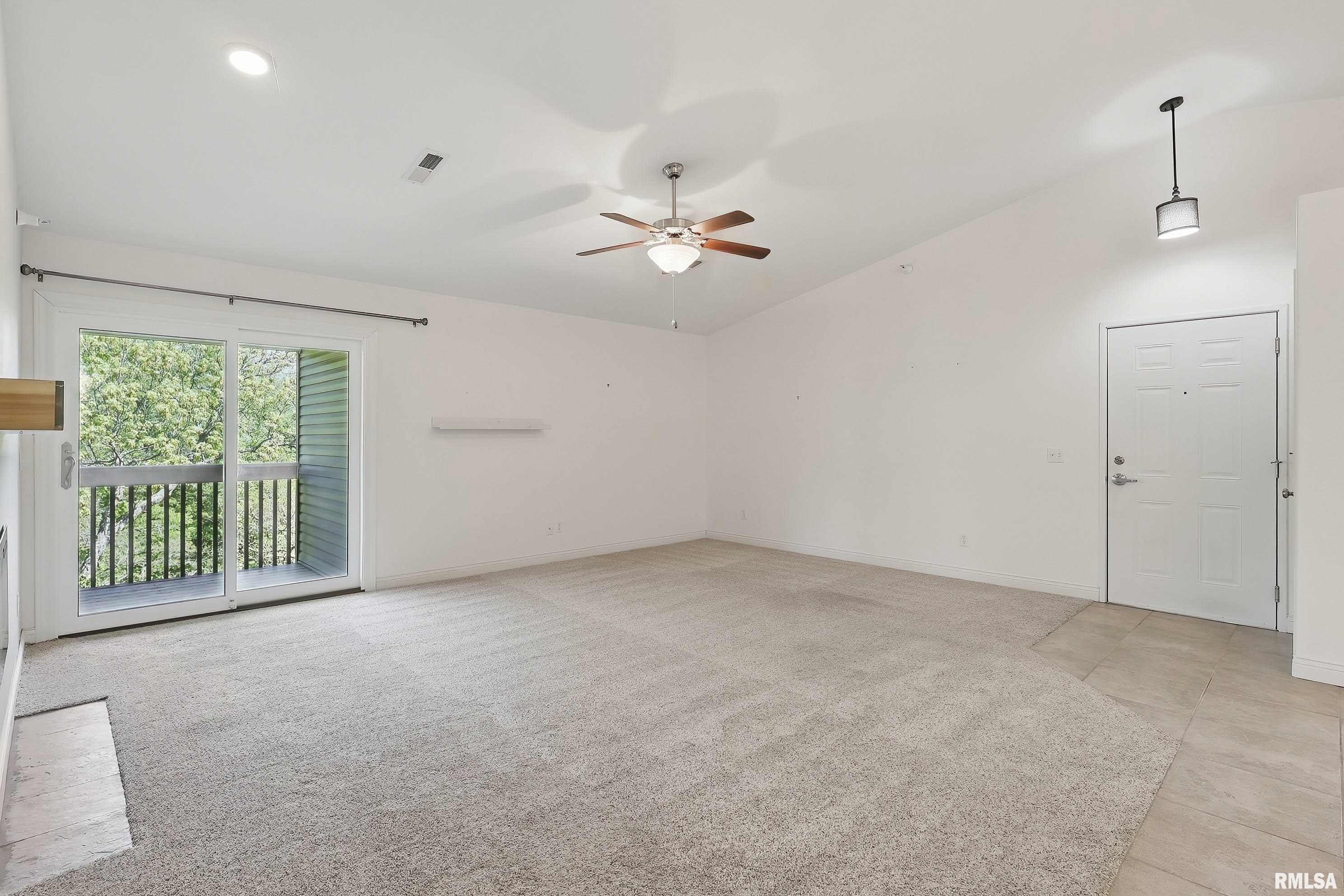 4102 CREEK HILL Drive Unit: 102