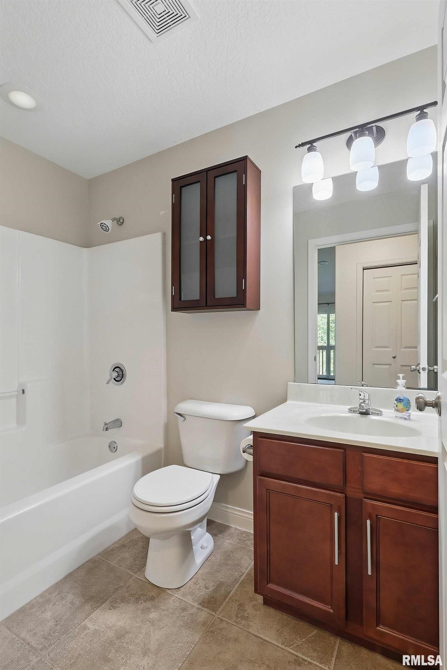 4102 CREEK HILL Drive Unit: 102