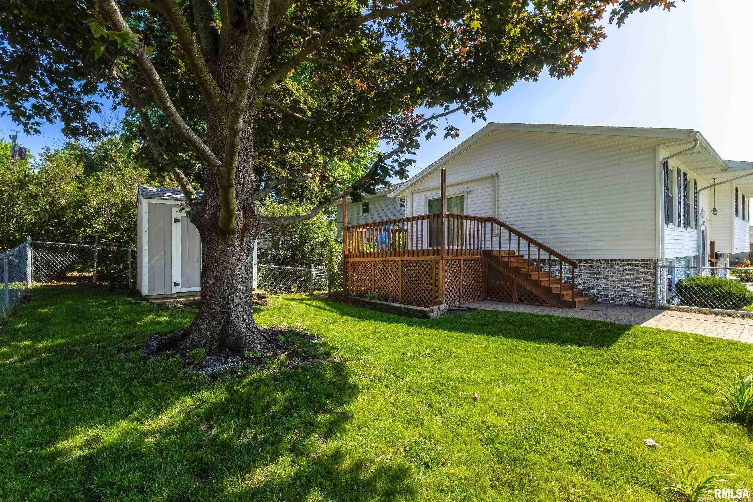 208 W 46TH Street