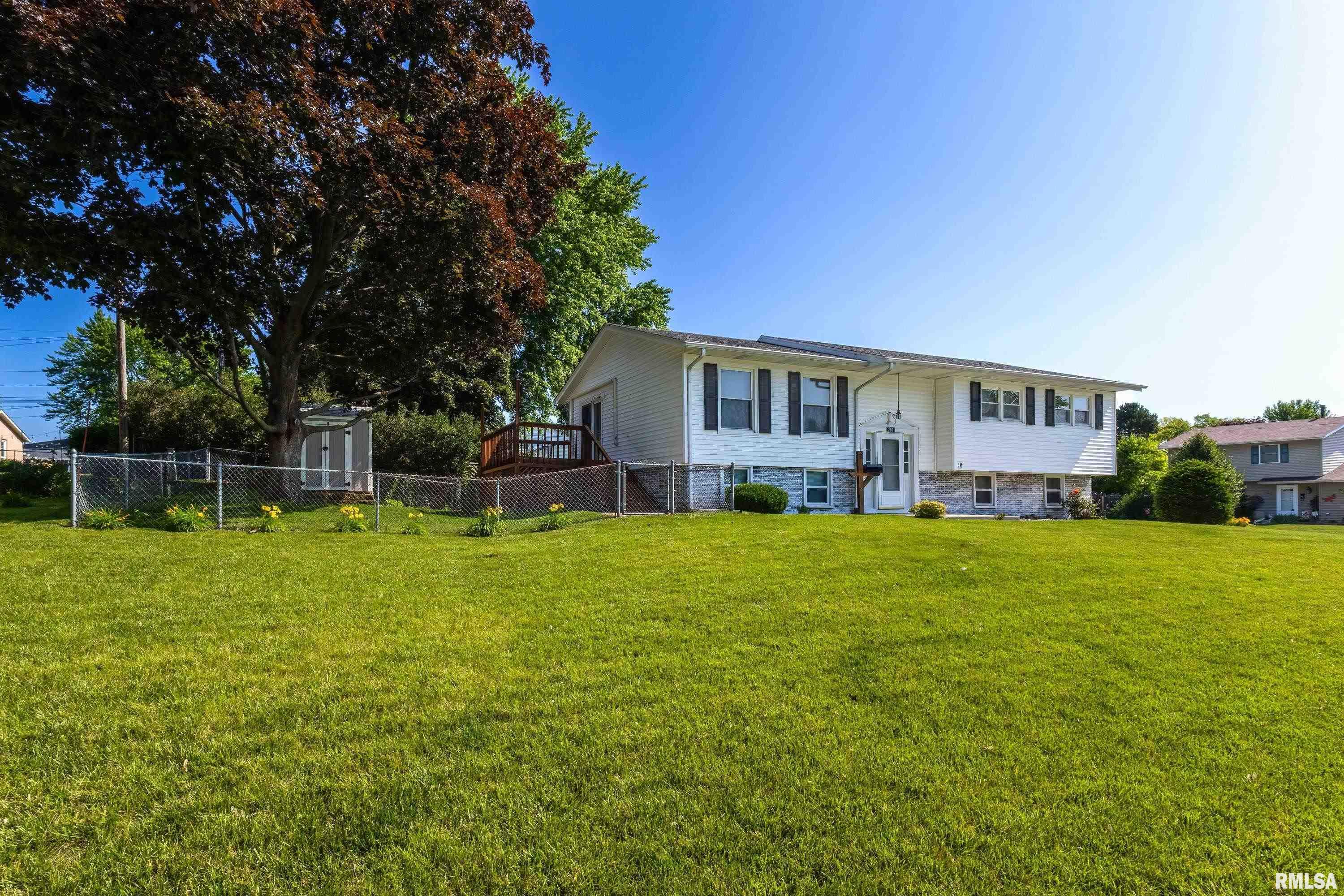 208 W 46TH Street