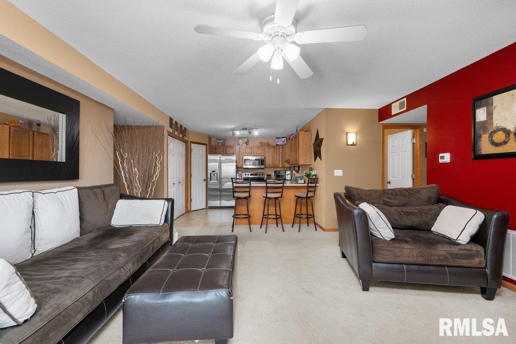 3209 S 16TH Avenue Unit: 203
