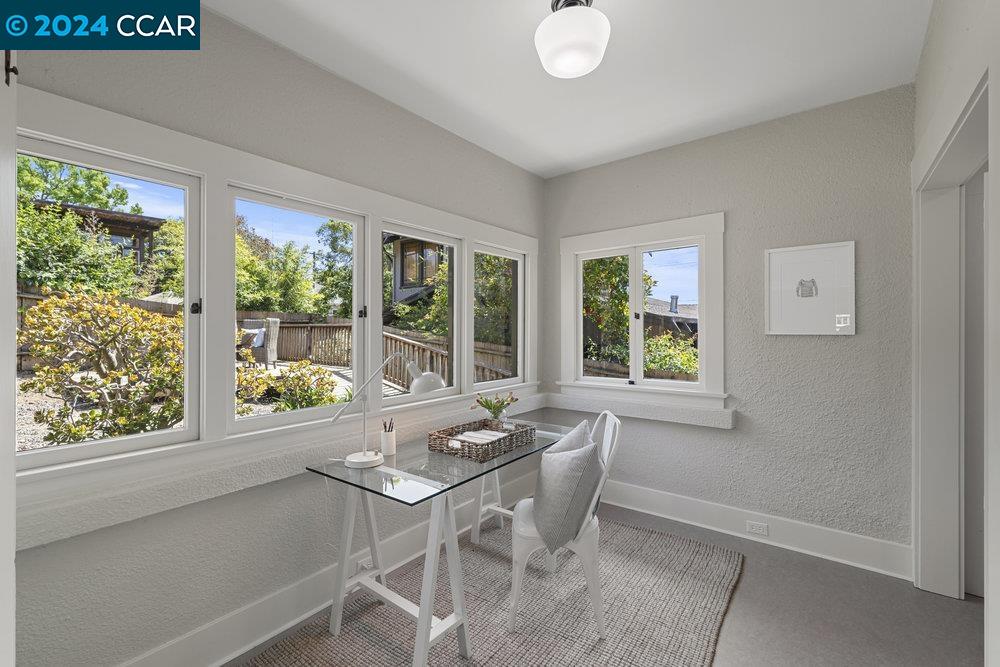 1704 Marin Ave