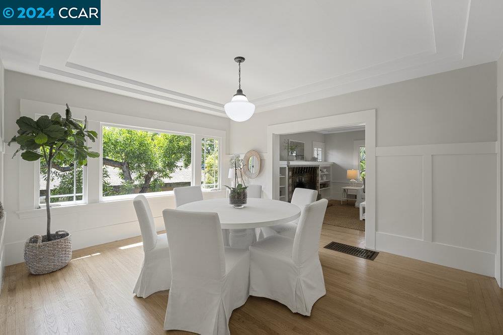 1704 Marin Ave