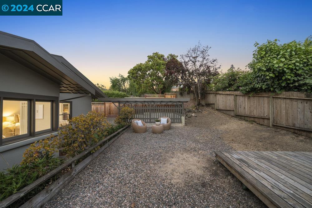 1704 Marin Ave
