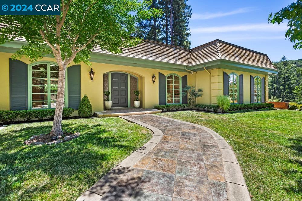 124 Amber Valley Dr