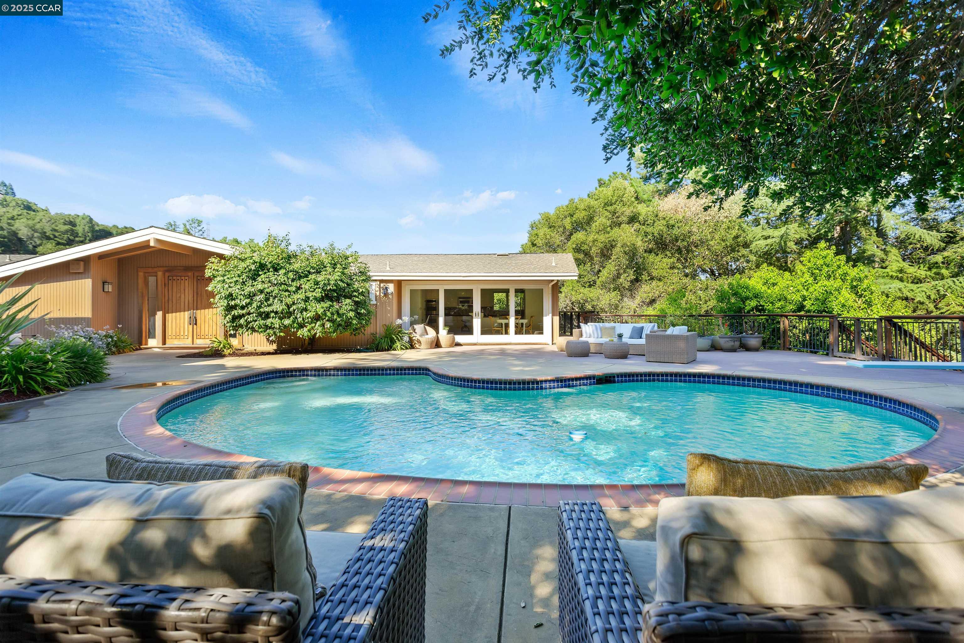 11 Idyll Ct (Off Market)