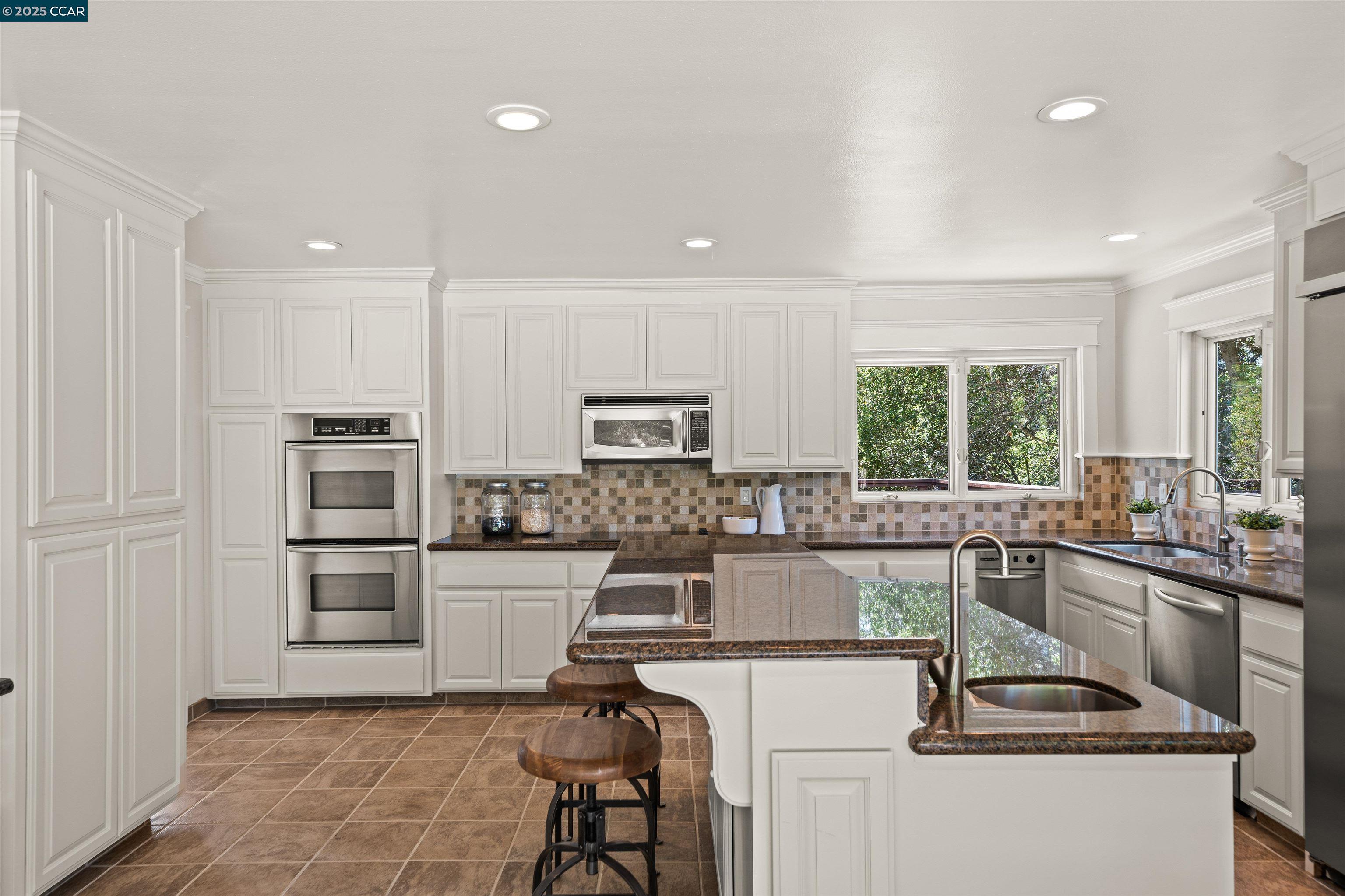 11 Idyll Ct (Off Market)