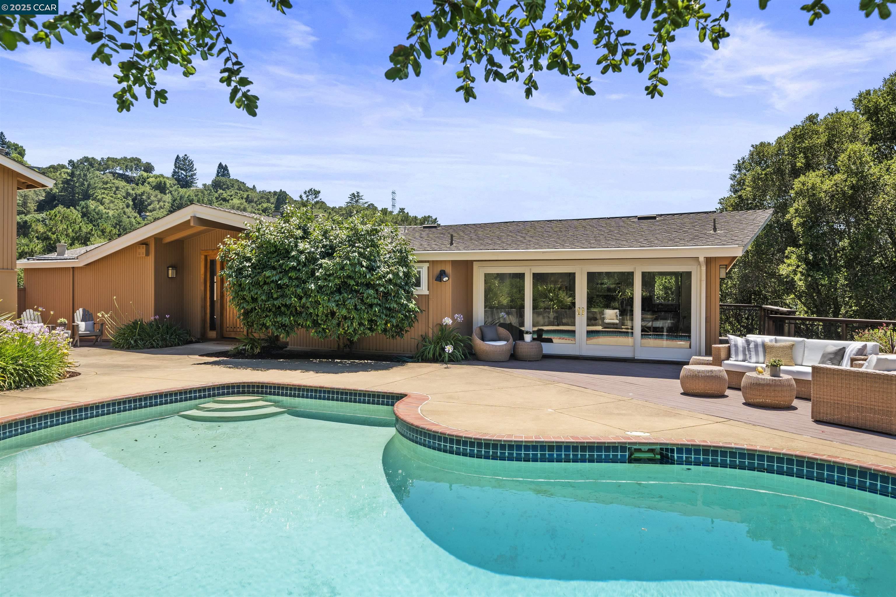 11 Idyll Ct (Off Market)