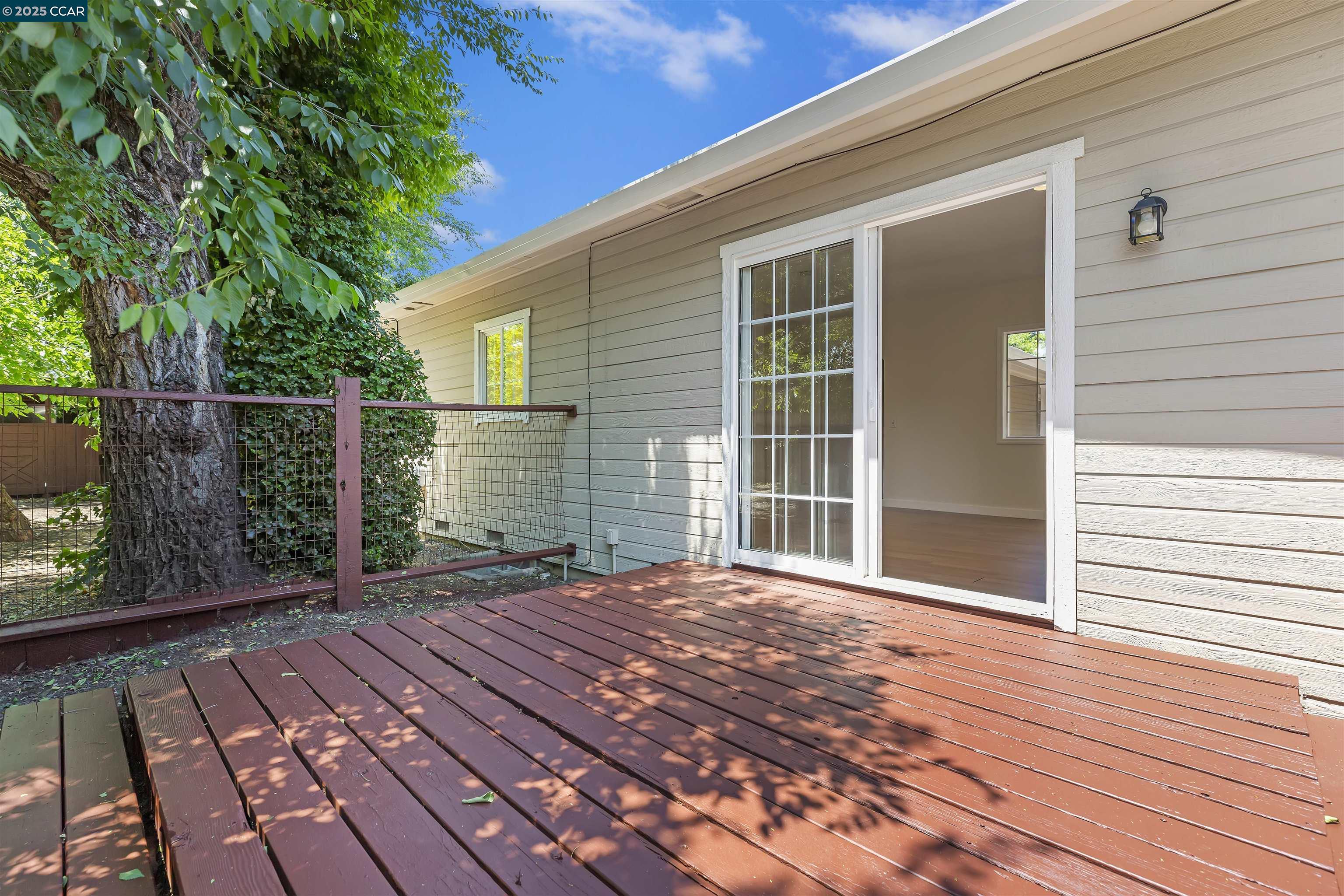828 Bancroft Rd