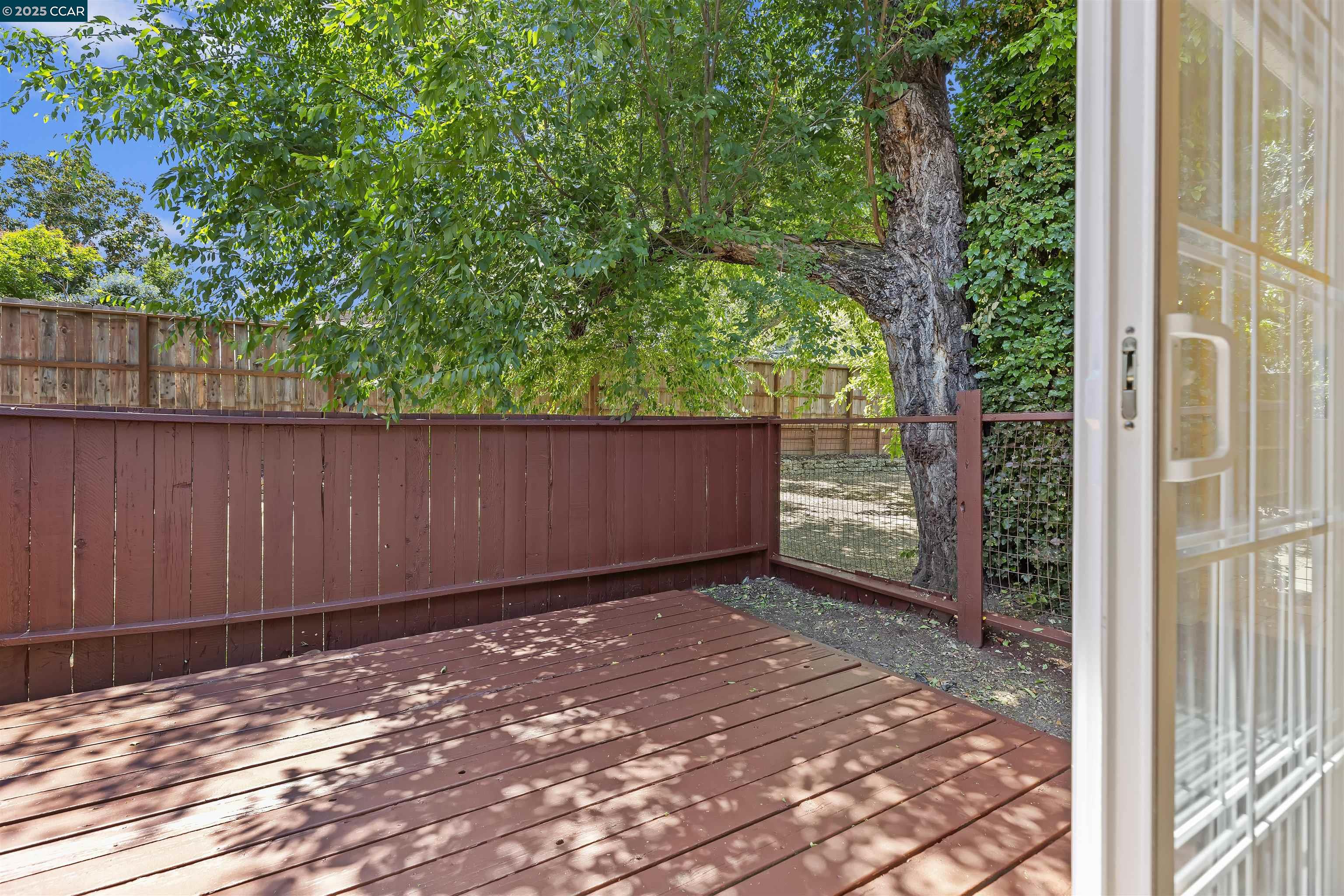 828 Bancroft Rd