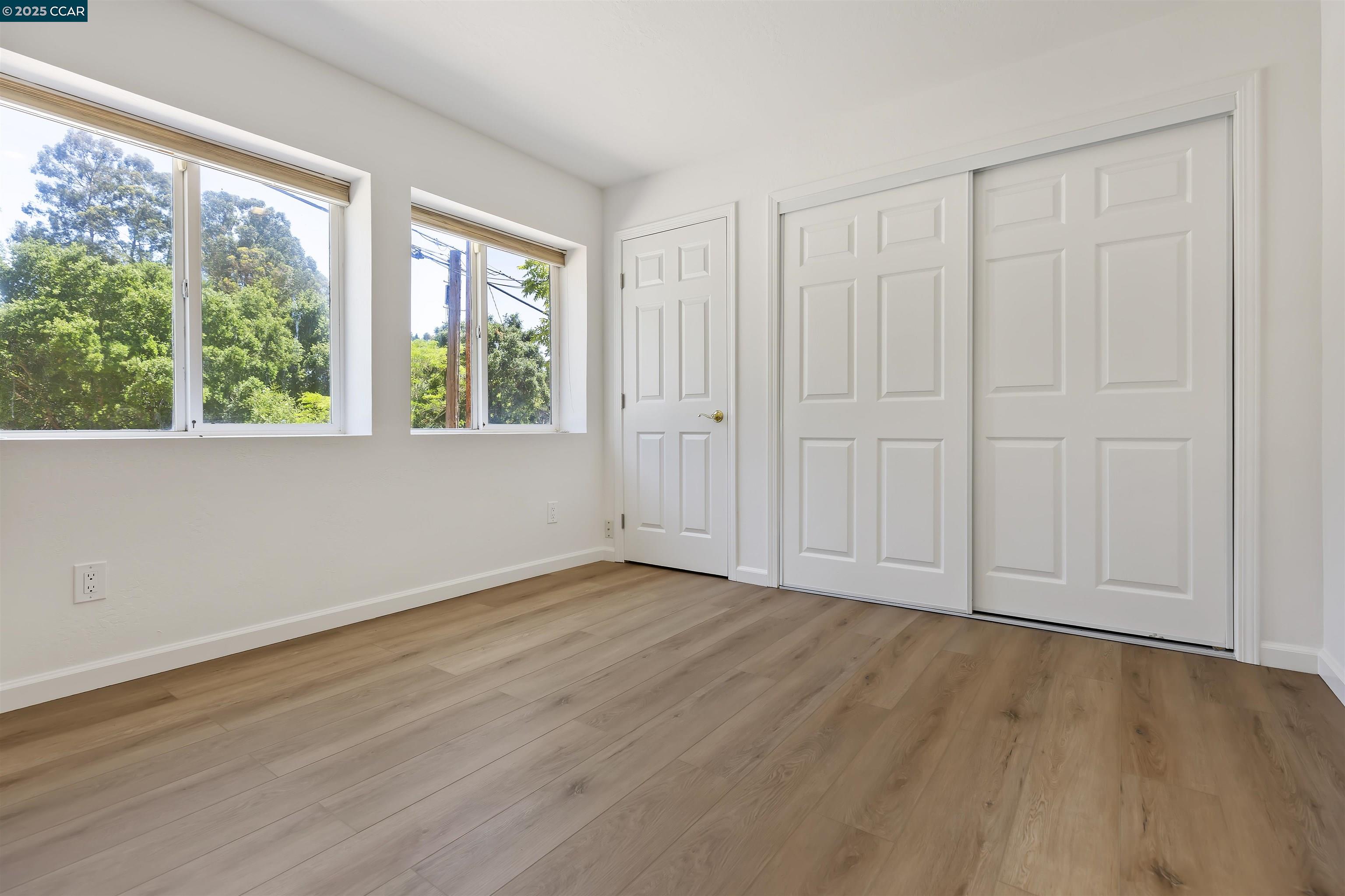 25 Bates Blvd Unit: In-Law