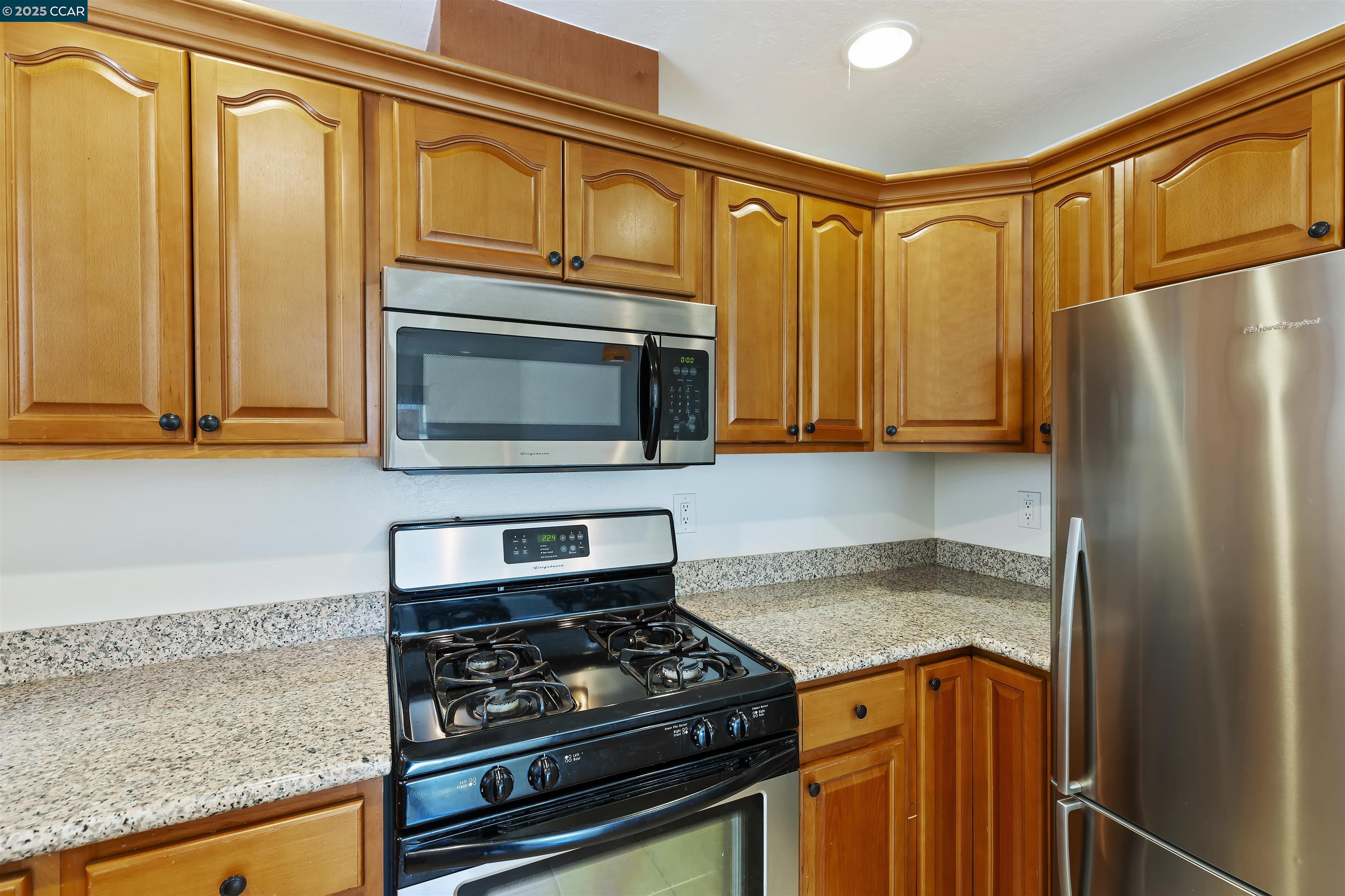 25 Bates Blvd Unit: In-Law