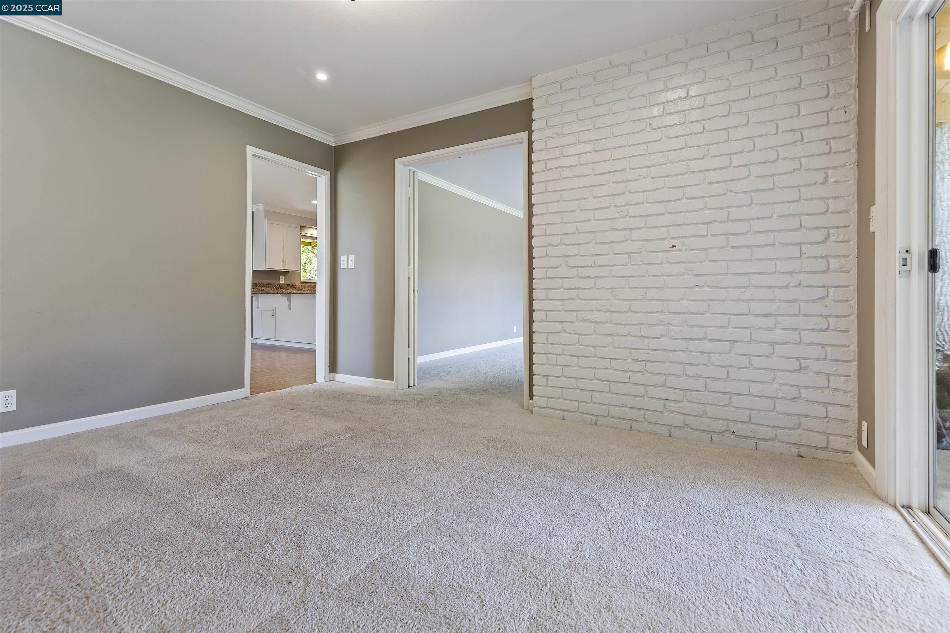 5 Thune Ave