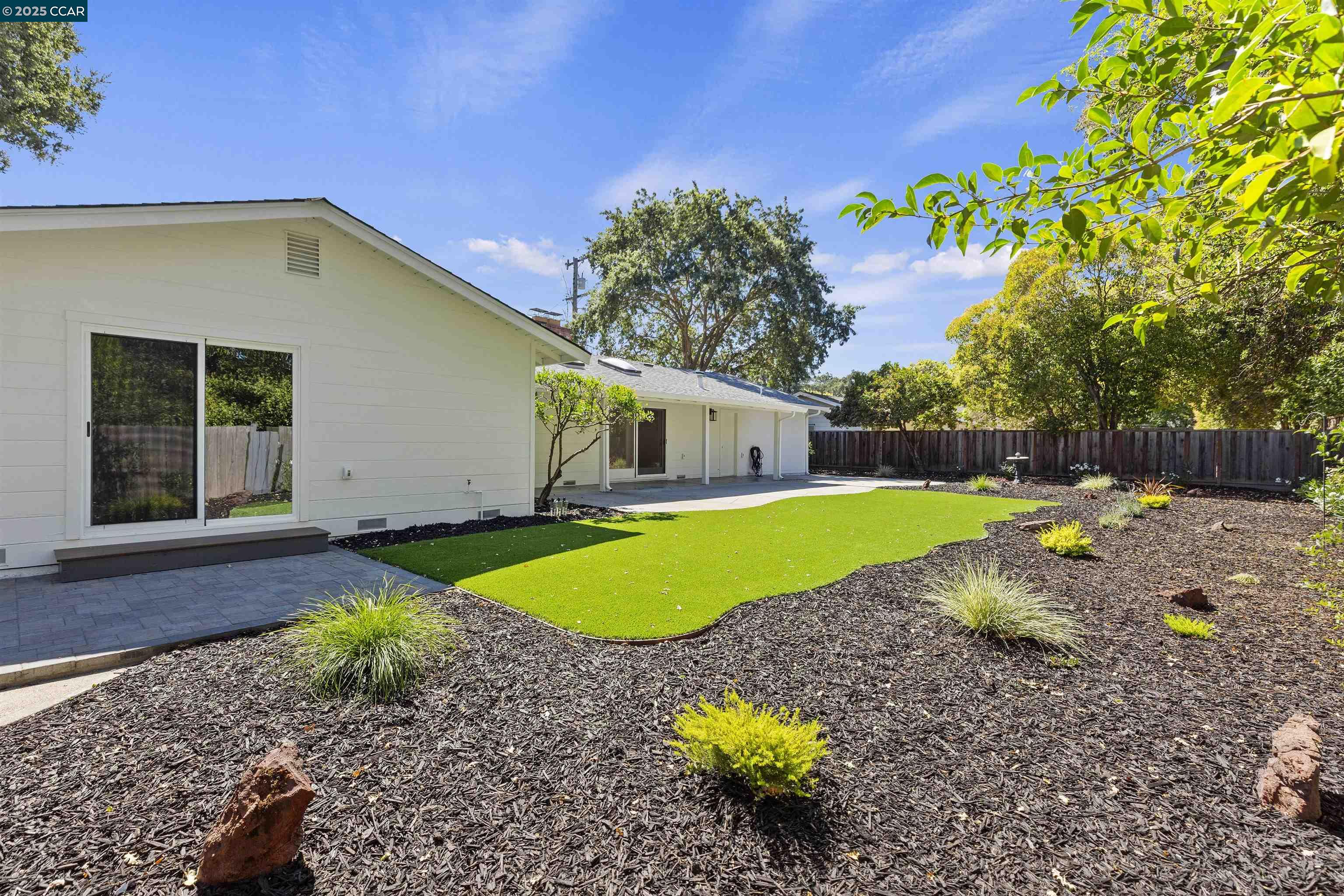 617 Lucas Dr