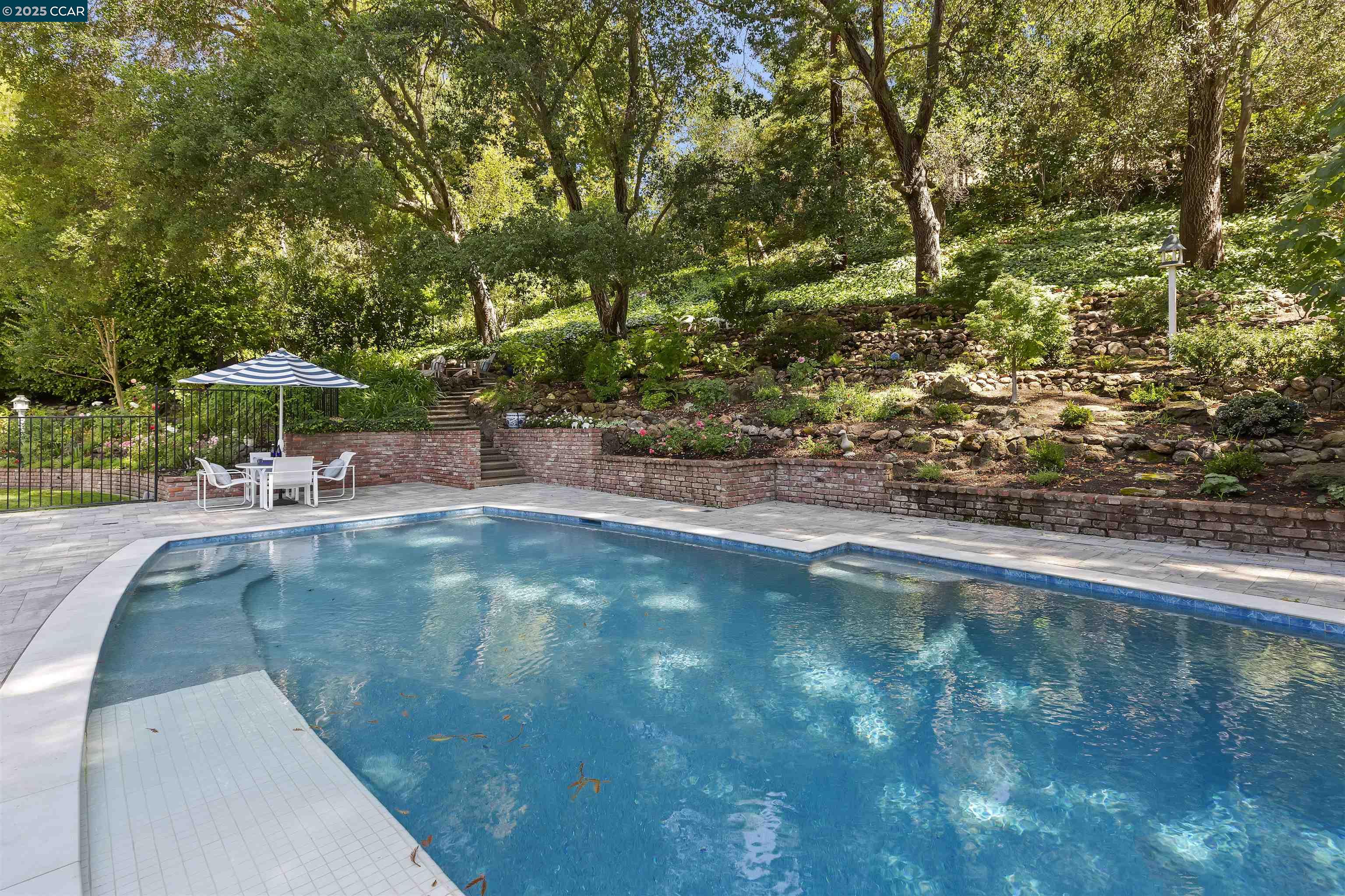 130 Amber Valley Dr