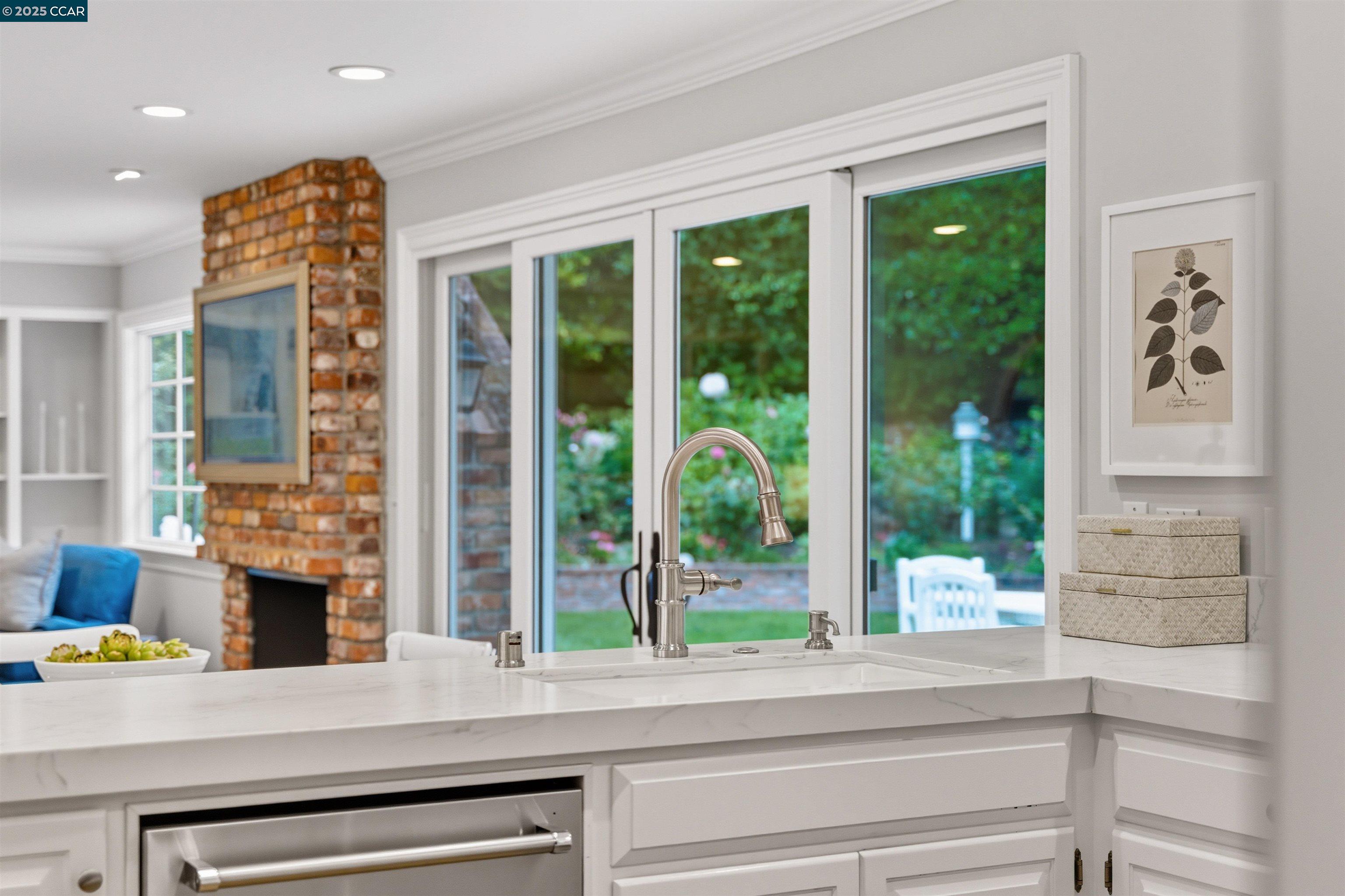 130 Amber Valley Dr