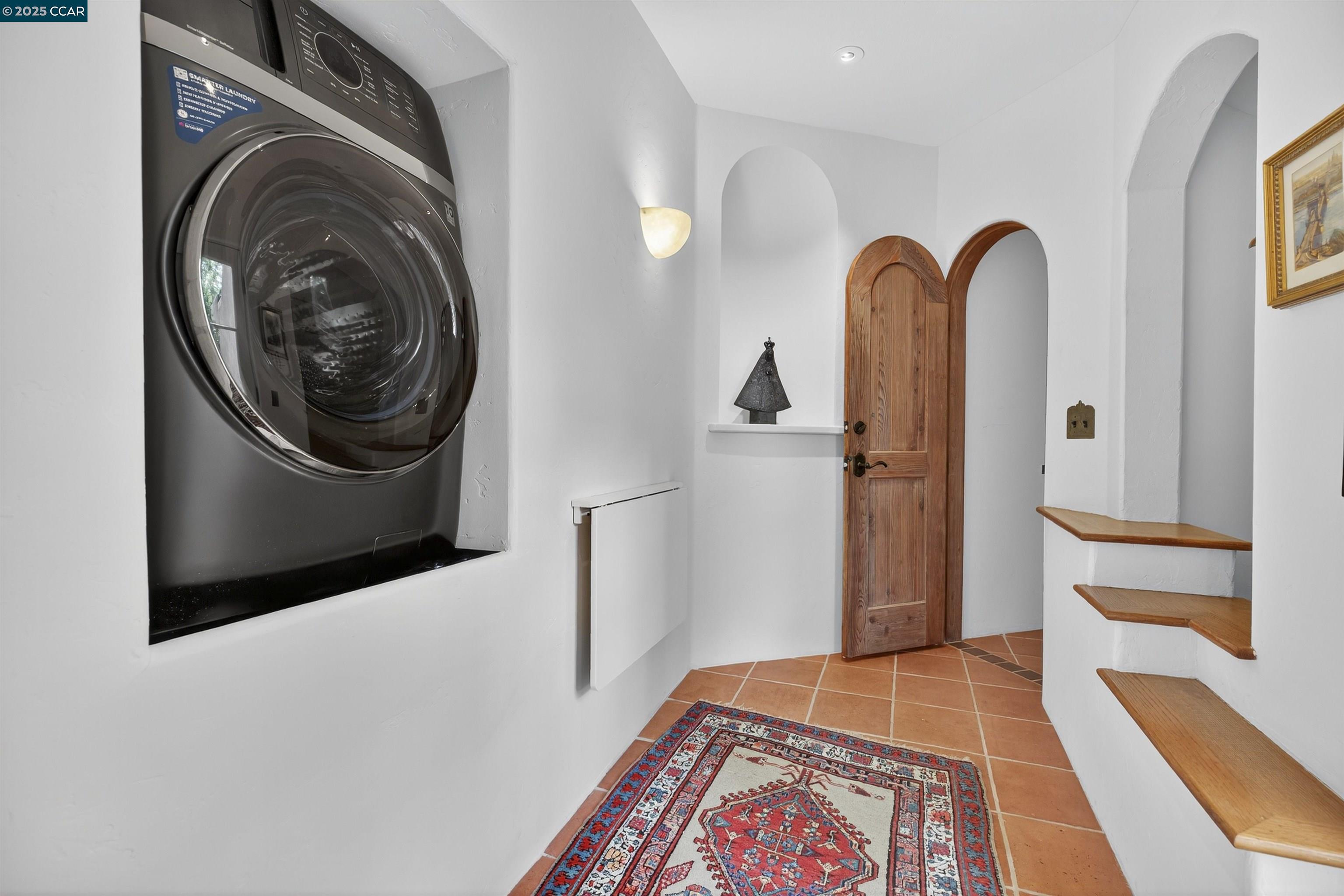 1 La Campana Rd, Apt #1