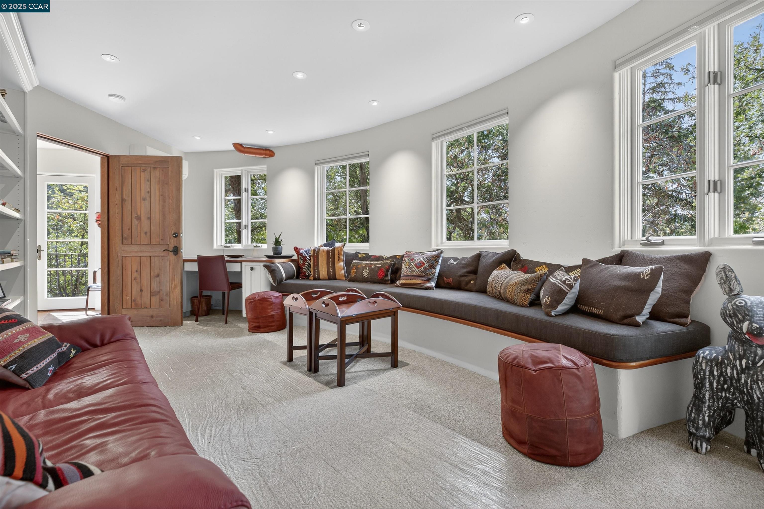 1 La Campana Rd, Apt #1