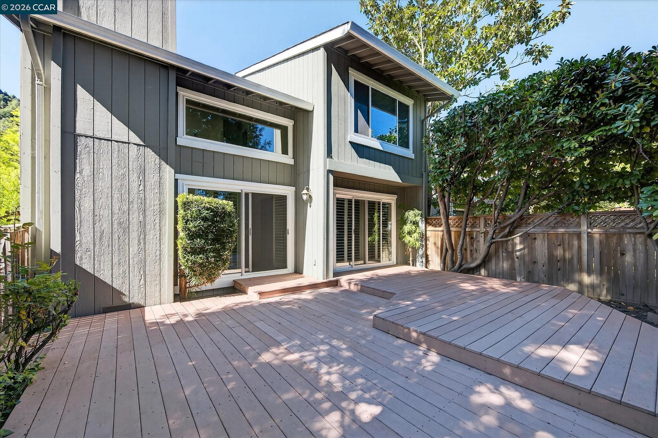 1736 Saint Andrews Dr