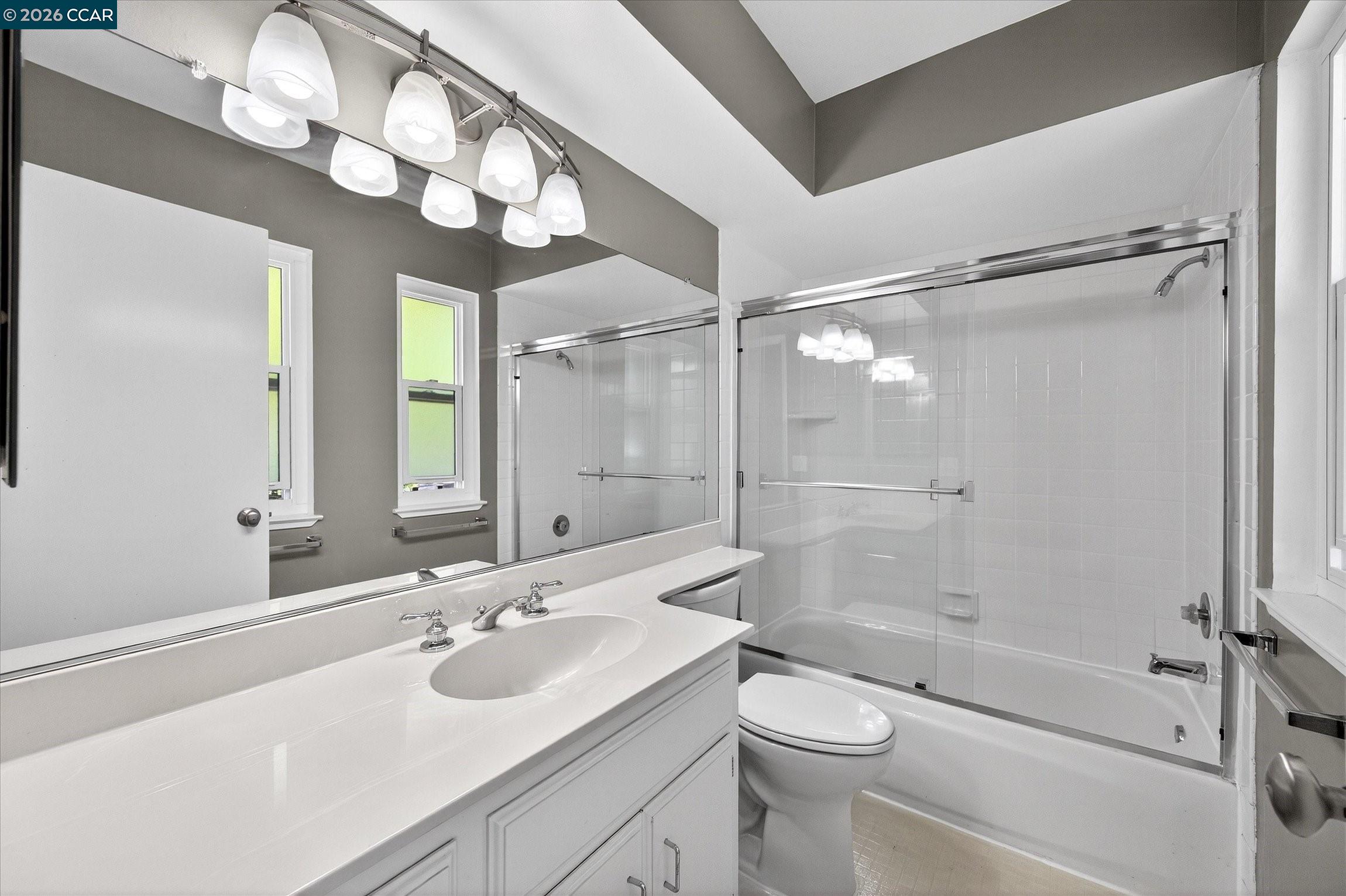 1736 Saint Andrews Dr