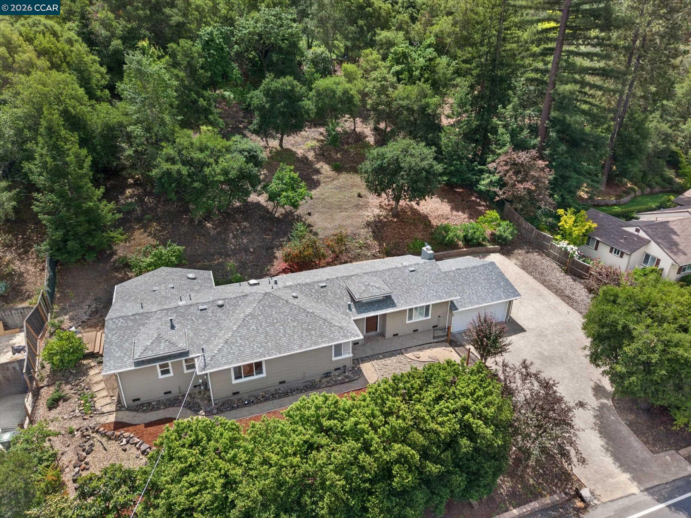 28 Rheem Blvd