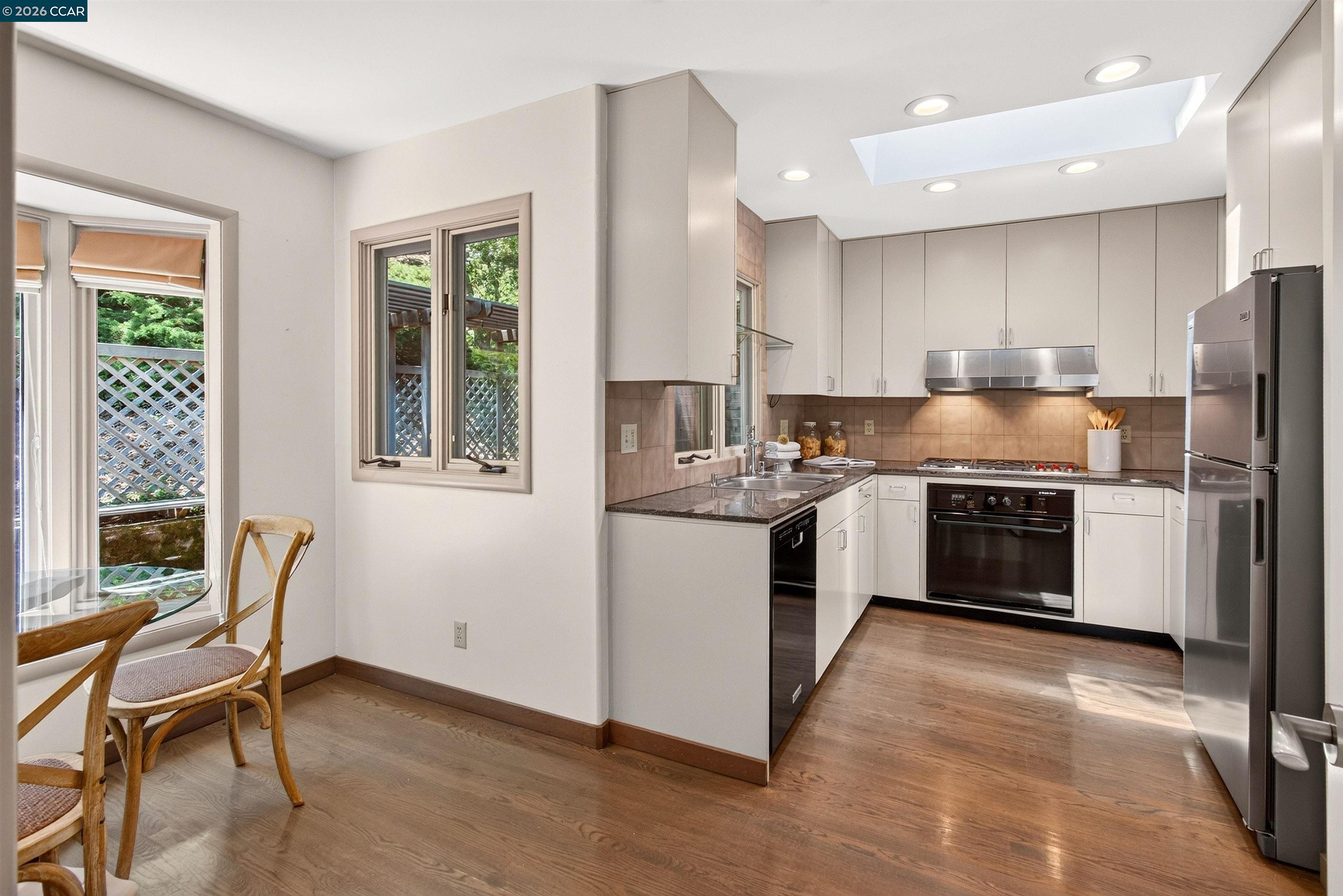 1 Greenwood Ct