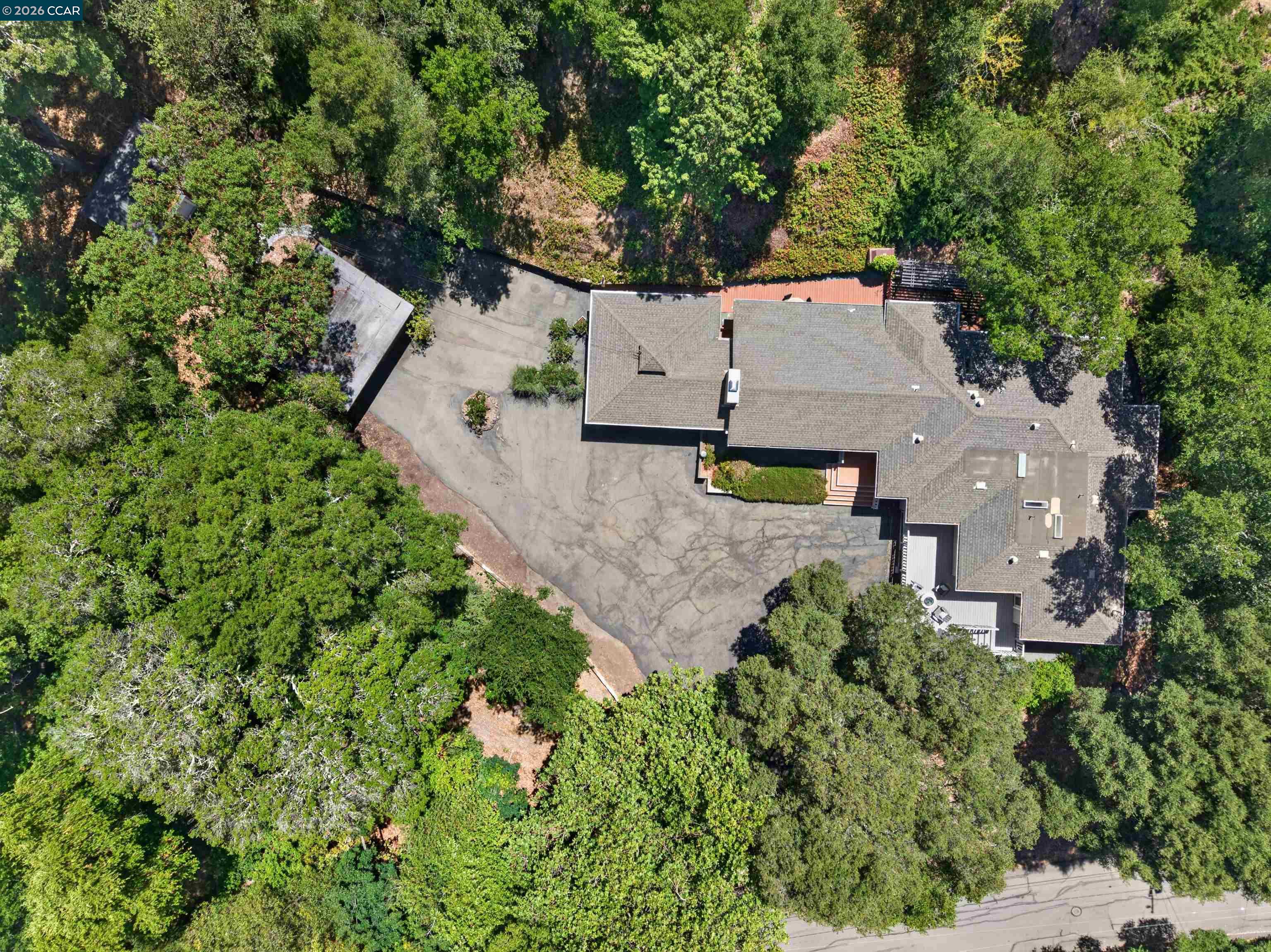 1 Greenwood Ct
