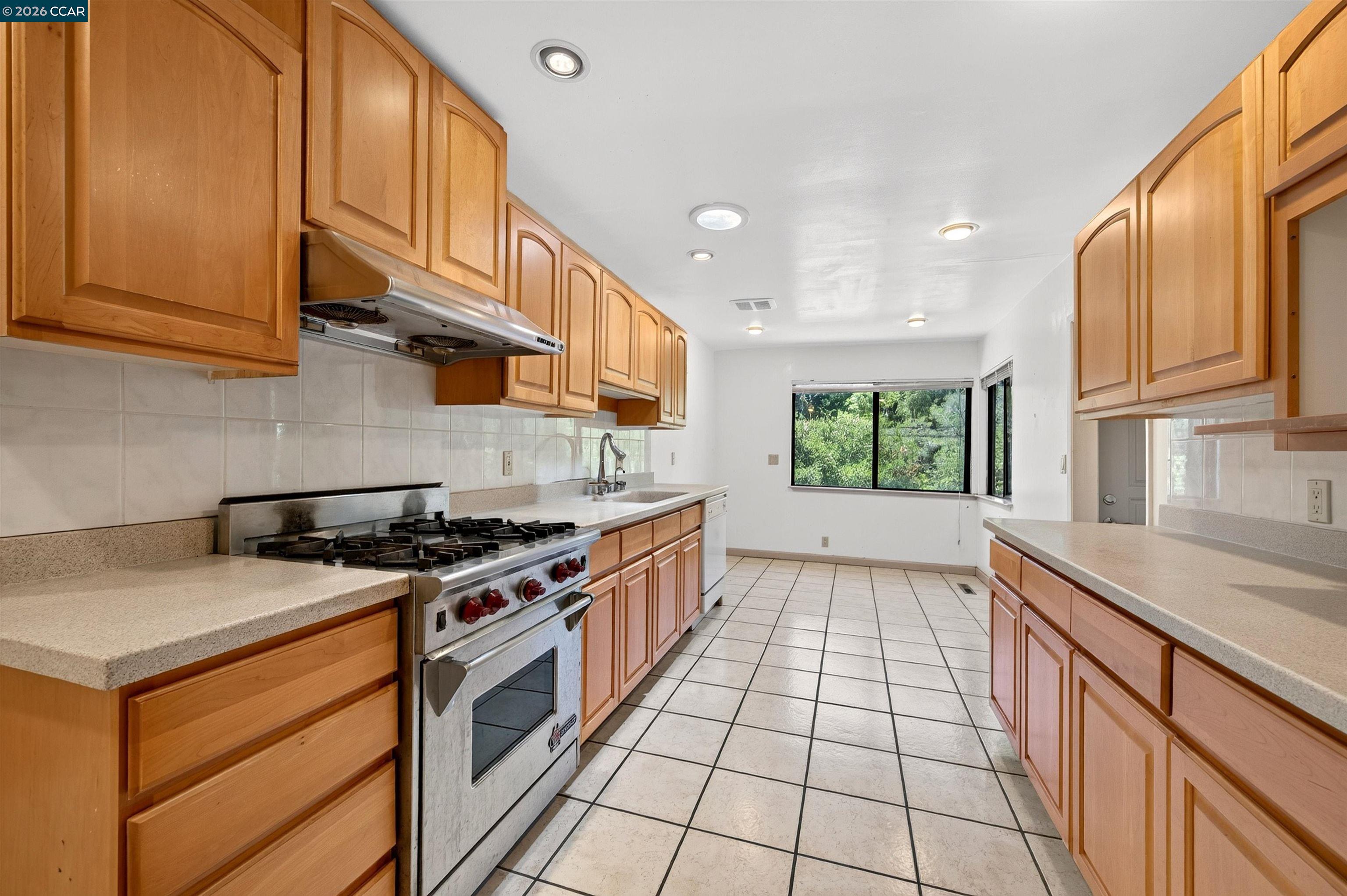 3 Shadow Creek Ln