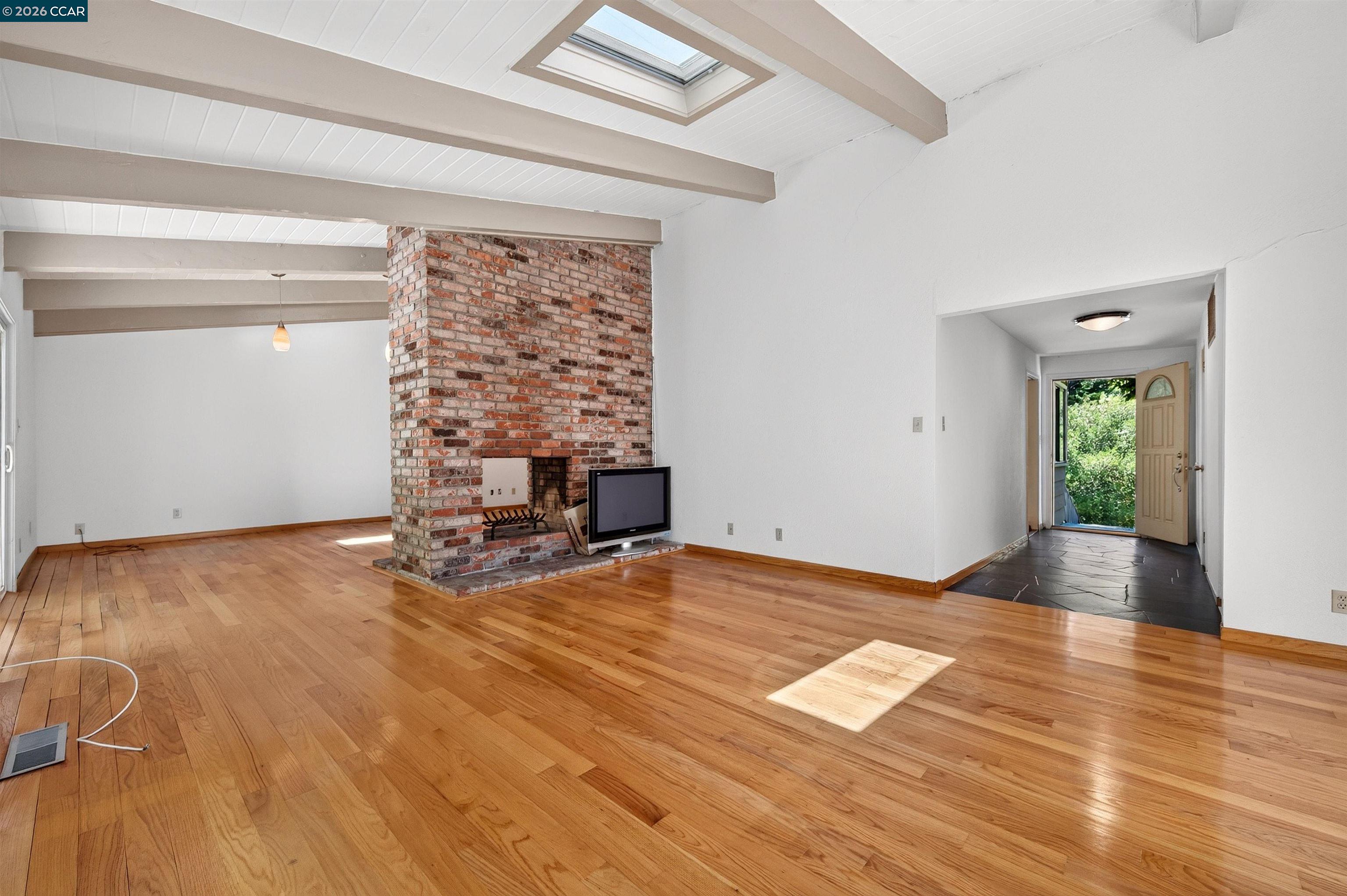 3 Shadow Creek Ln