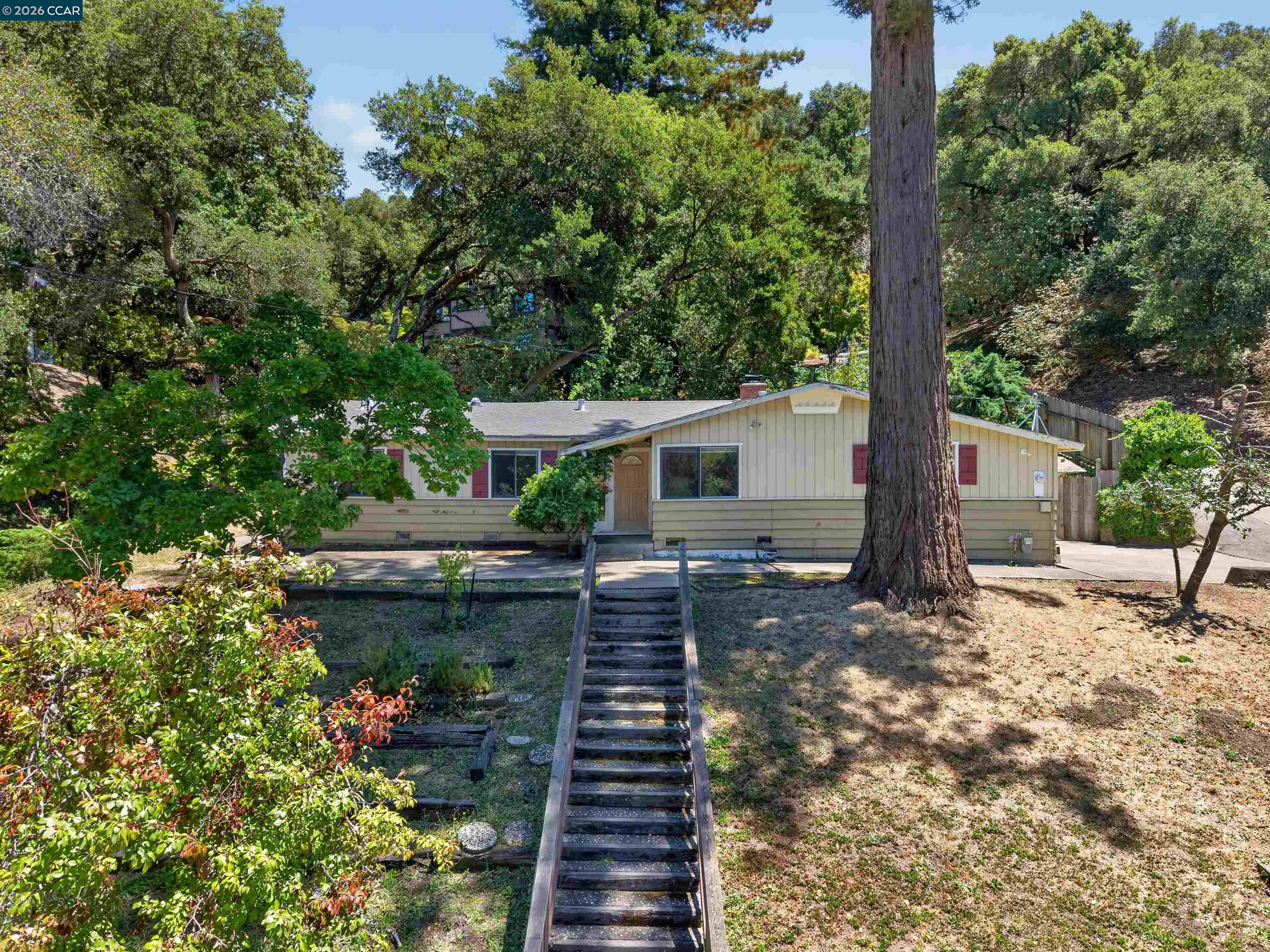 3 Shadow Creek Ln