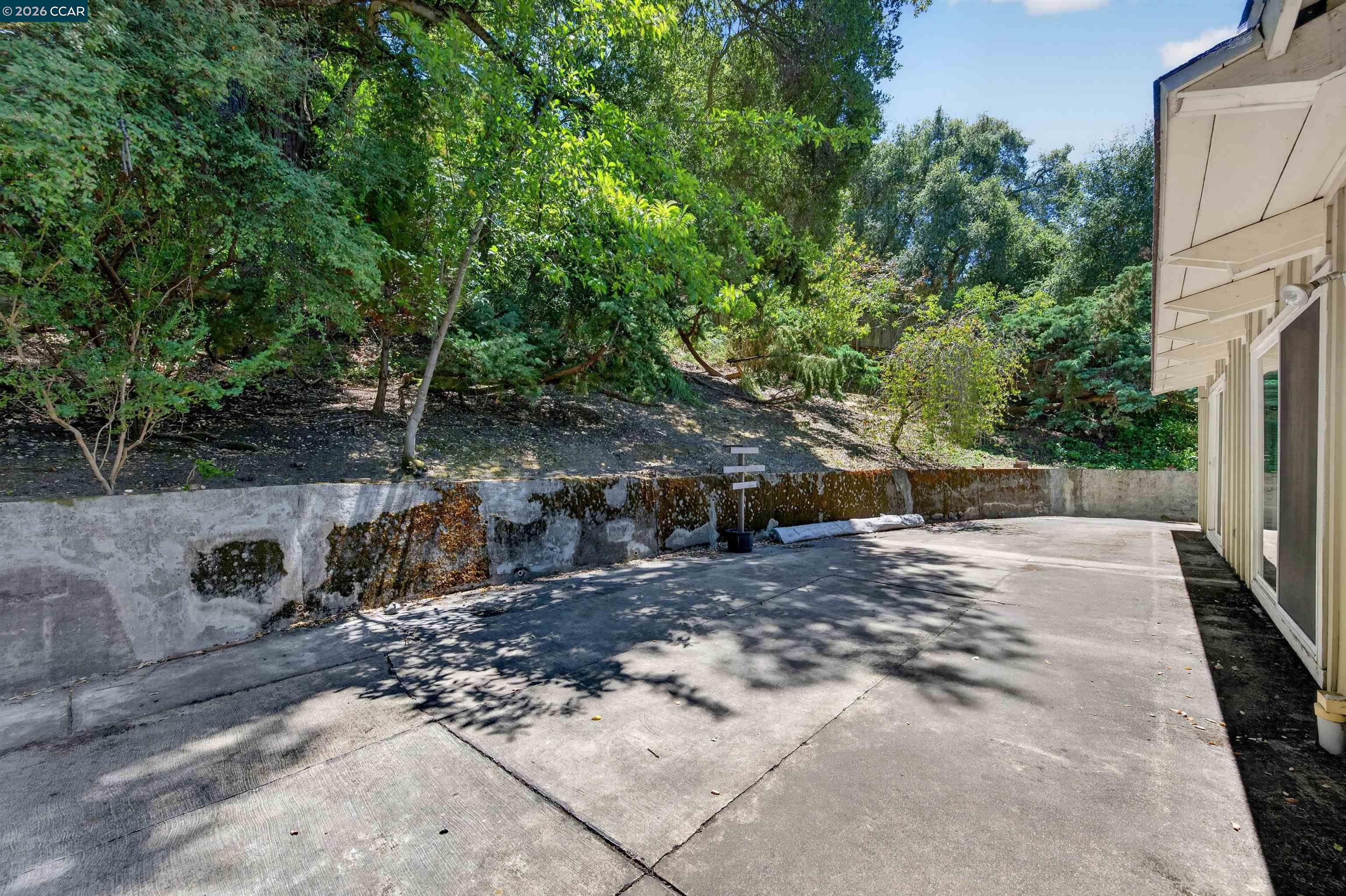 3 Shadow Creek Ln