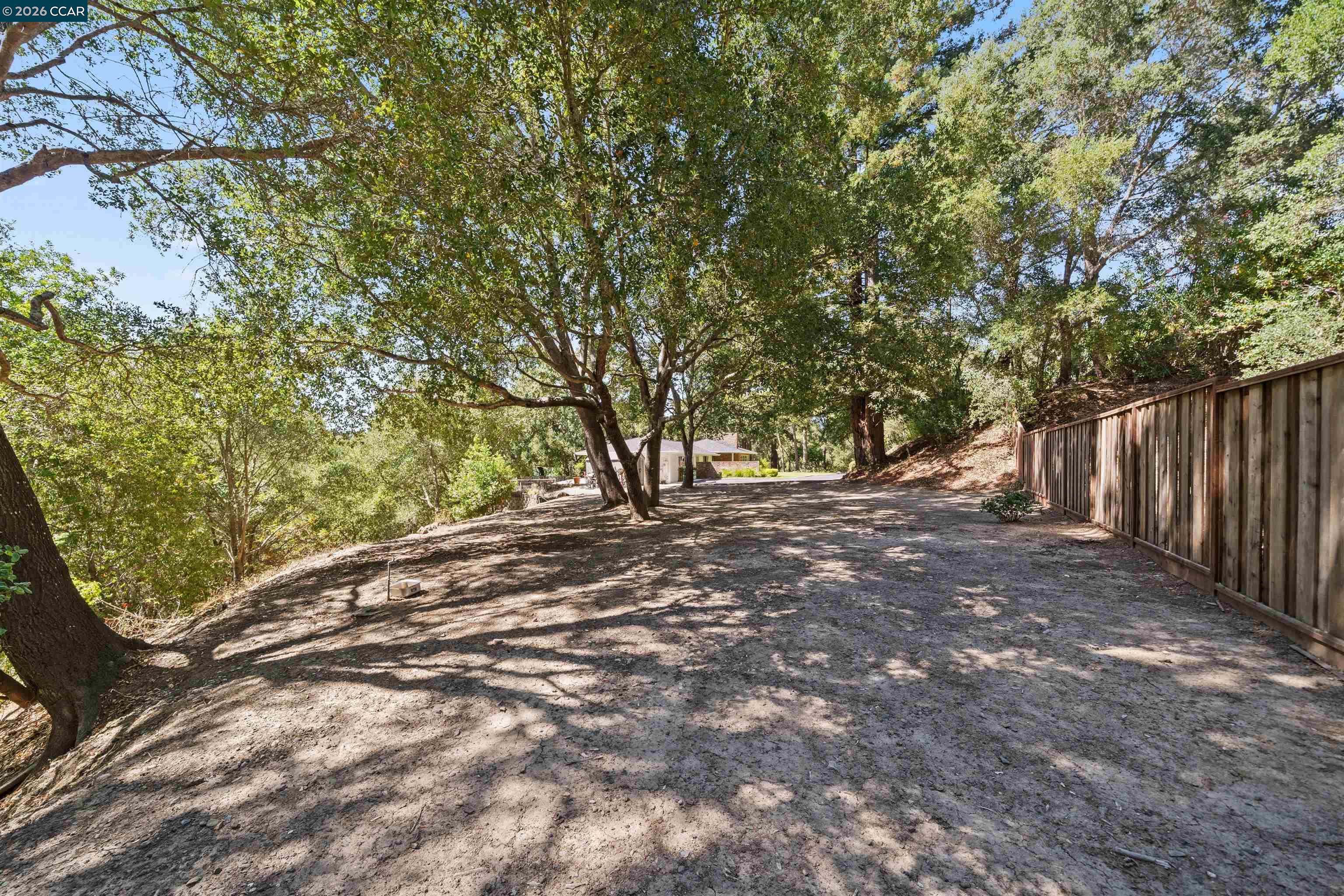 18 Sycamore Rd