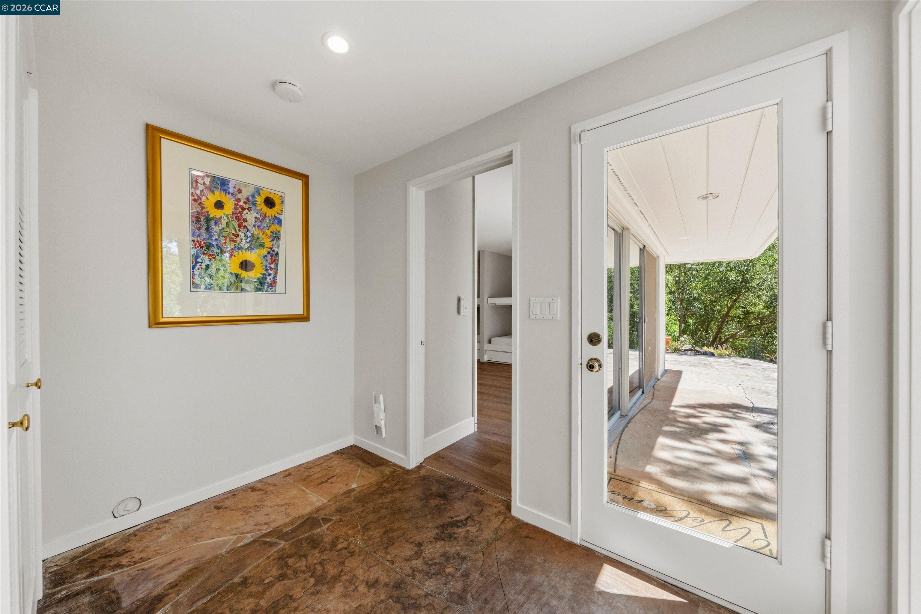 18 Sycamore Rd