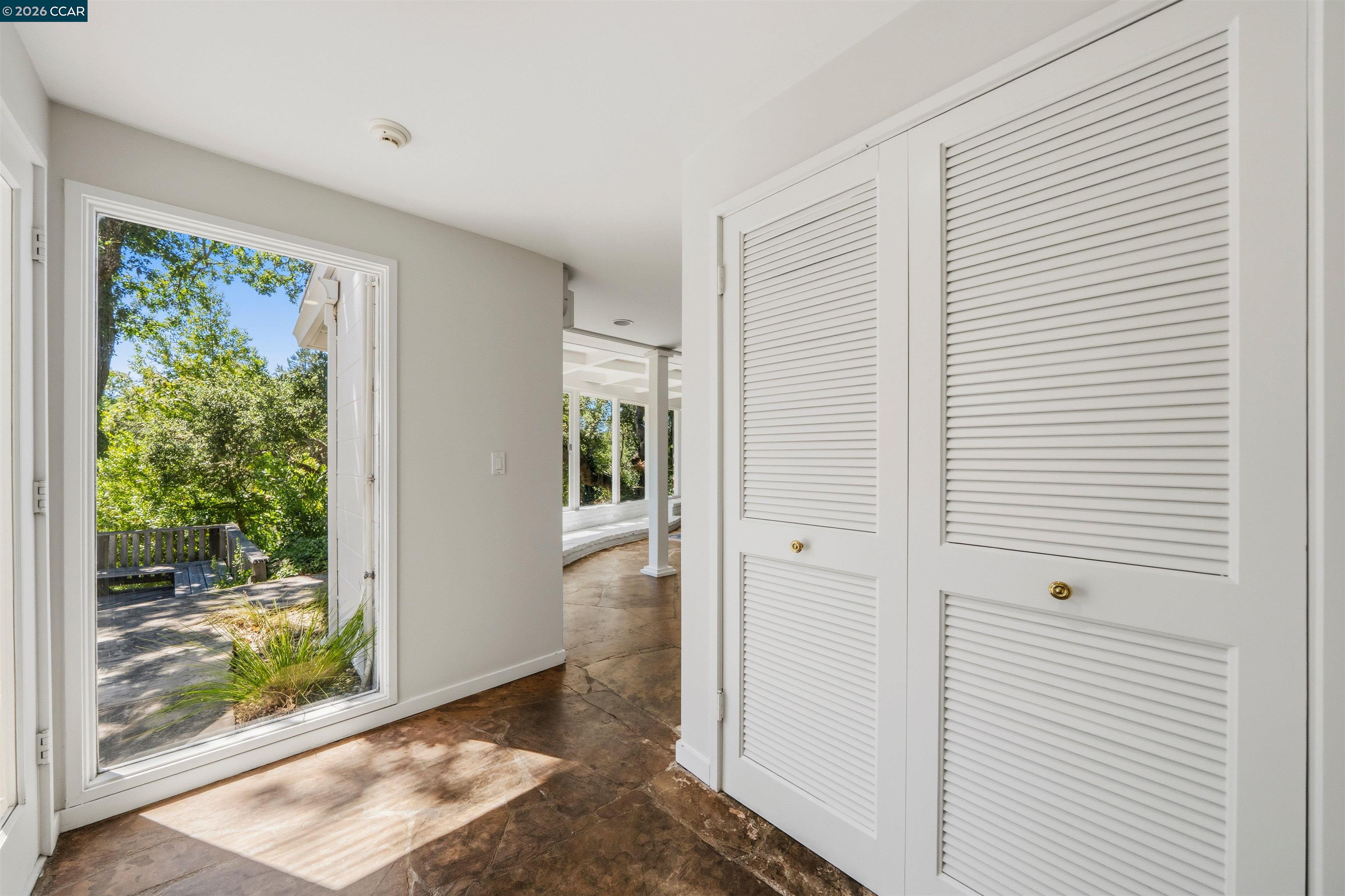 18 Sycamore Rd