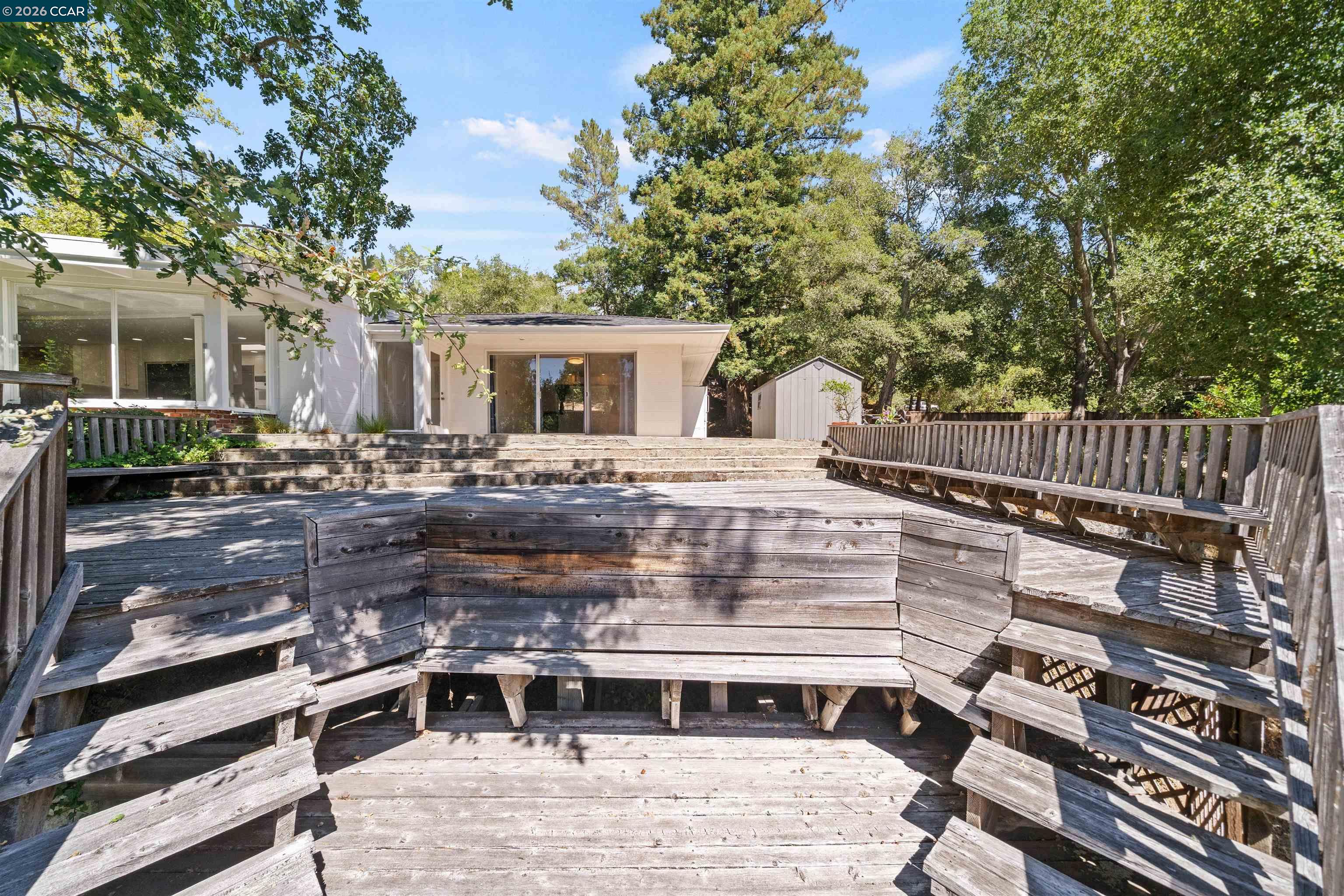 18 Sycamore Rd