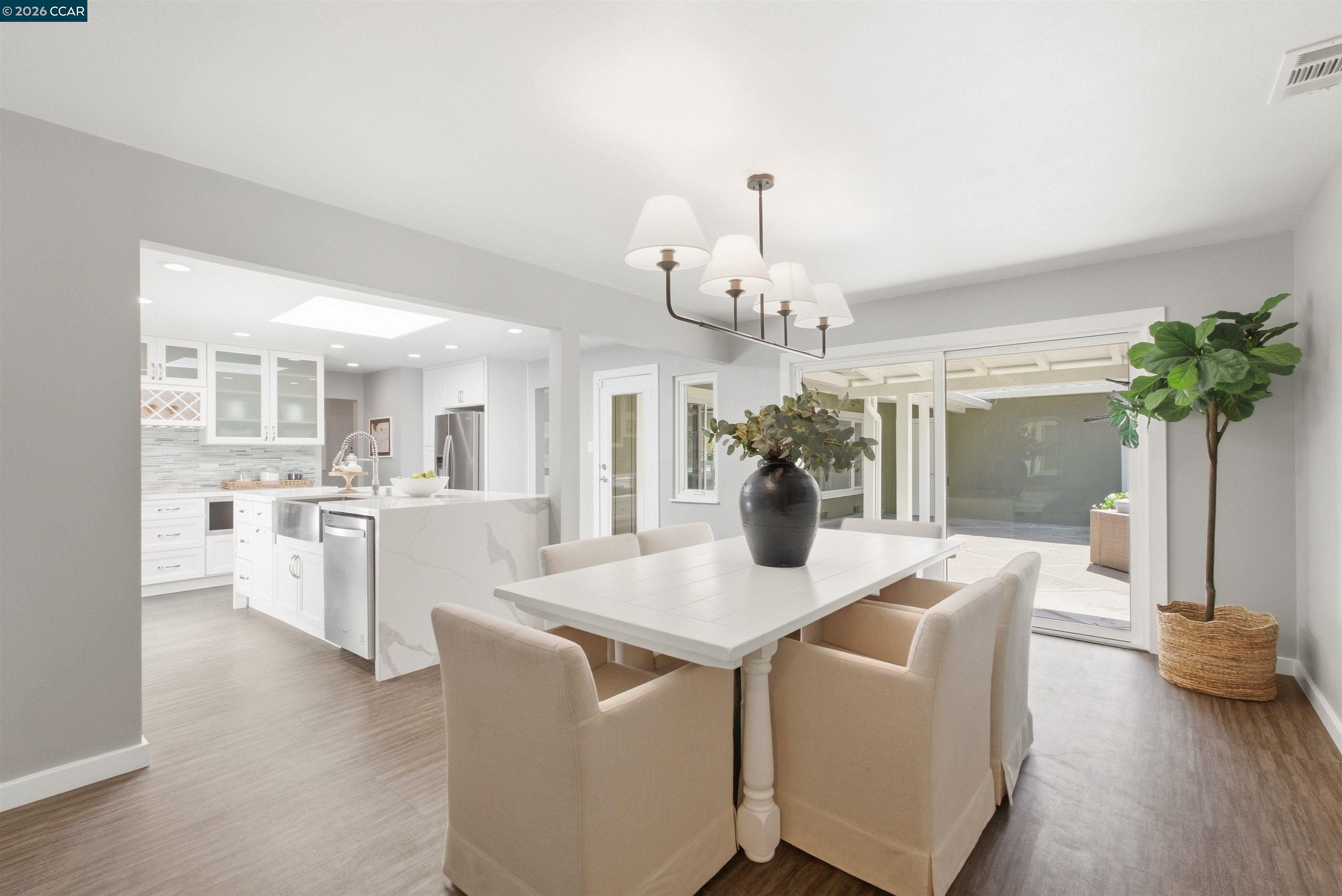 57 Lombardy Ln