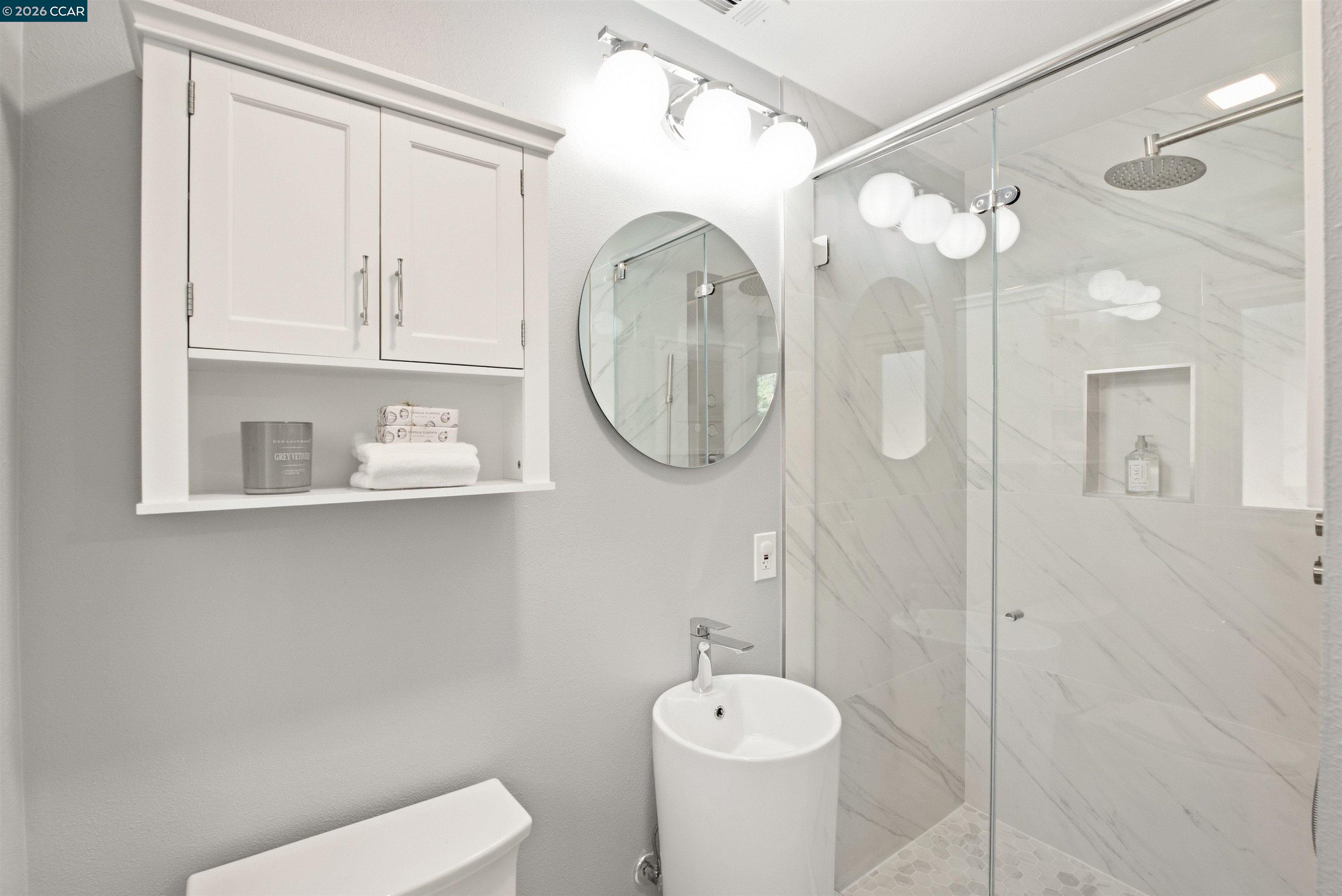 57 Lombardy Ln