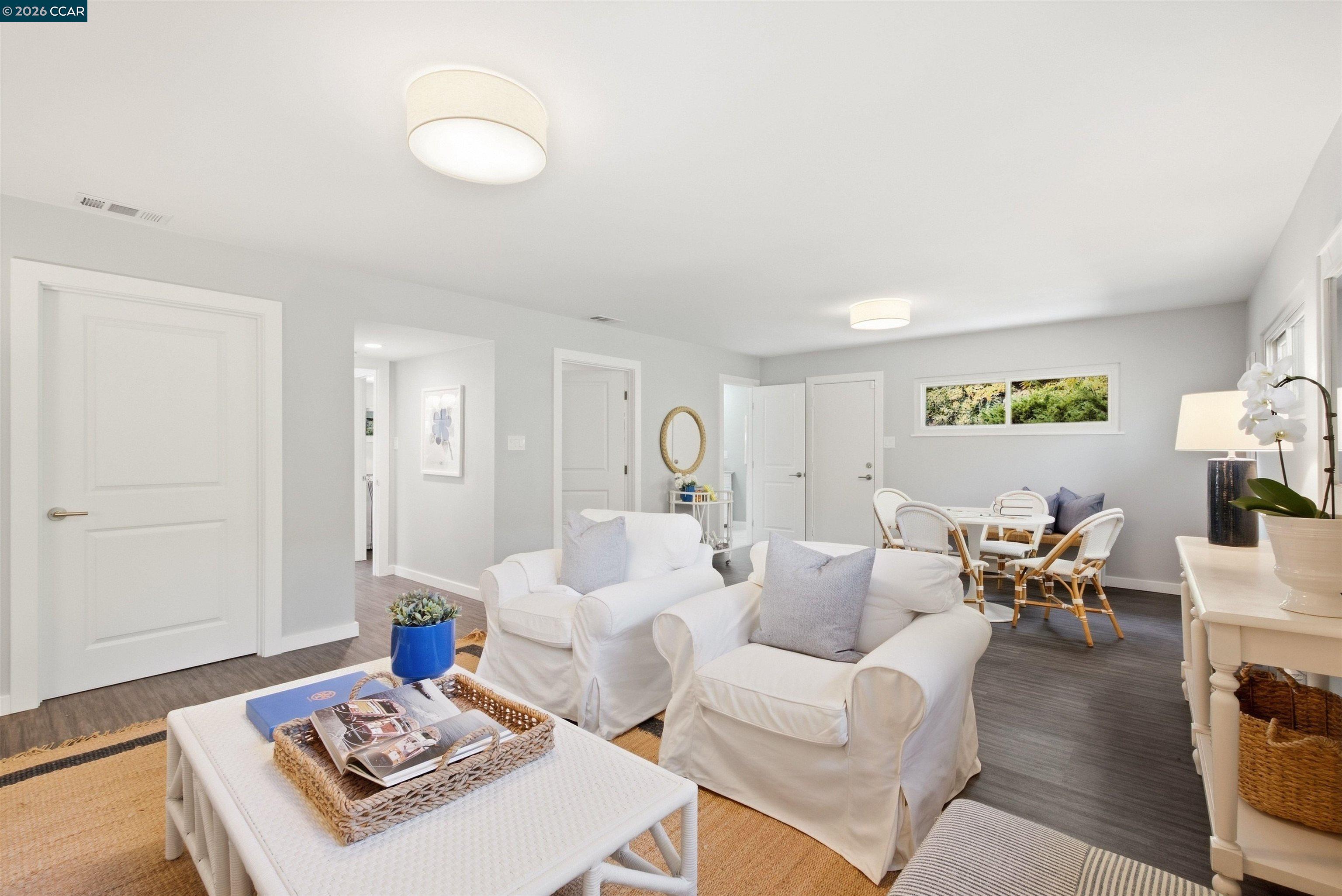 57 Lombardy Ln