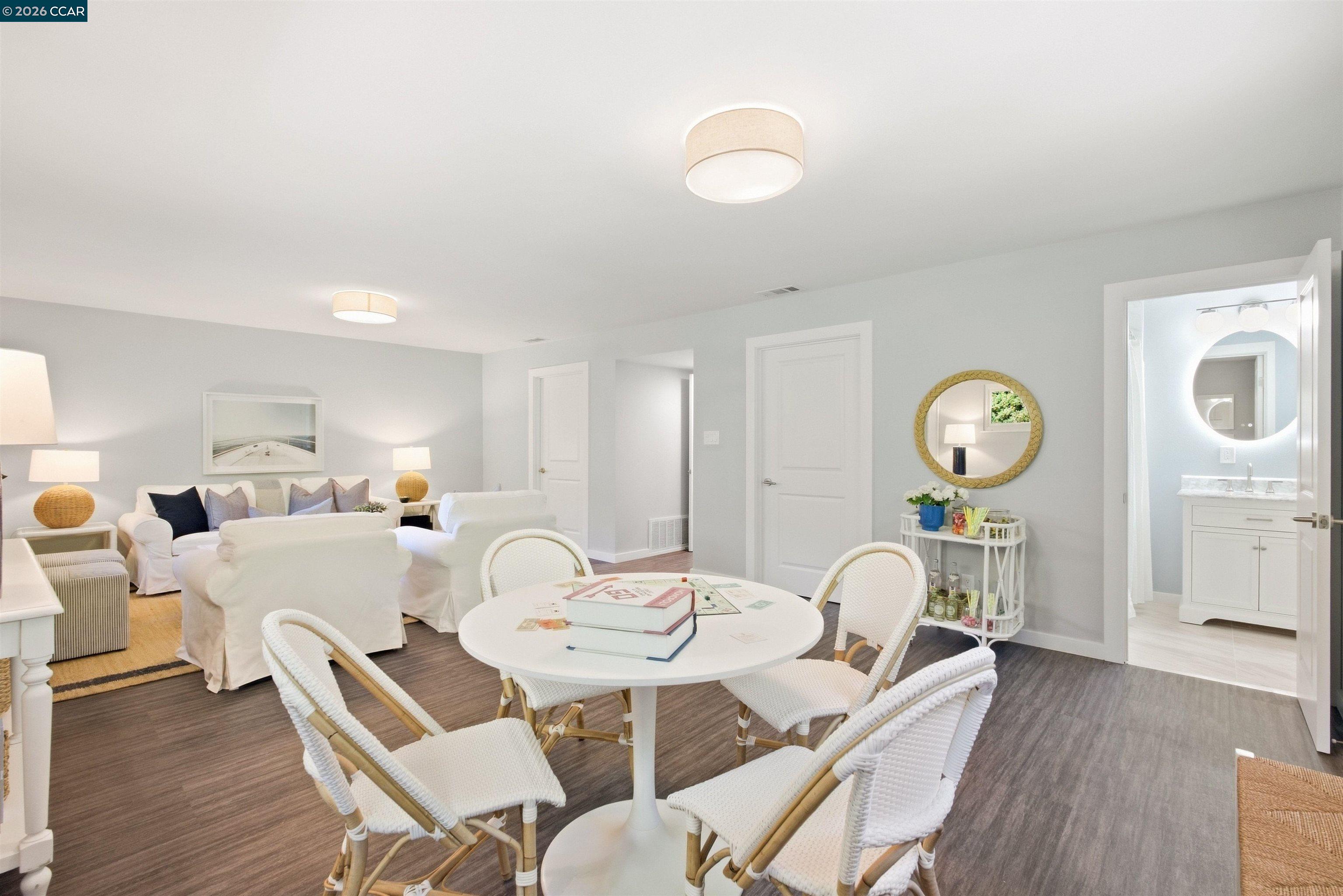 57 Lombardy Ln