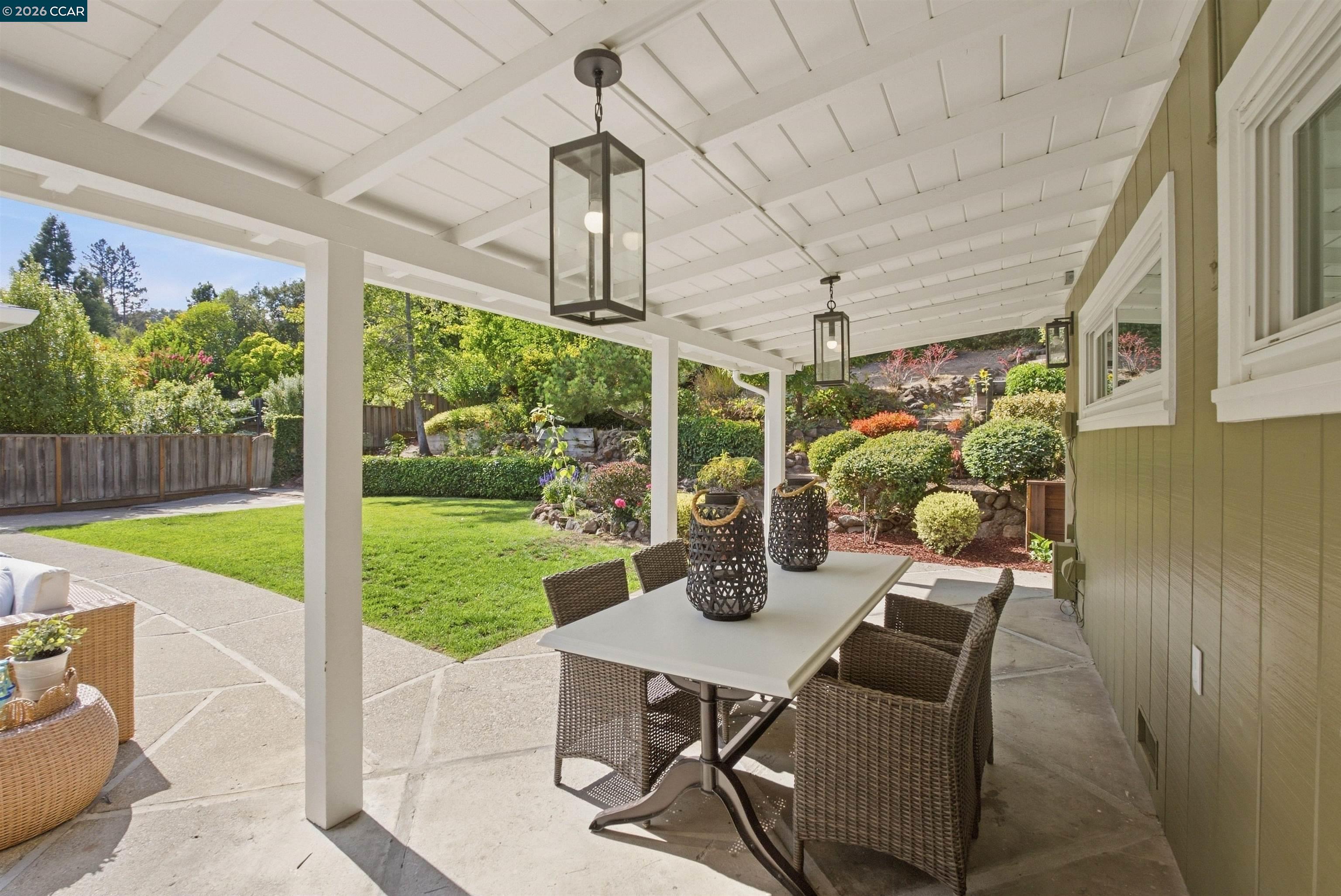 57 Lombardy Ln