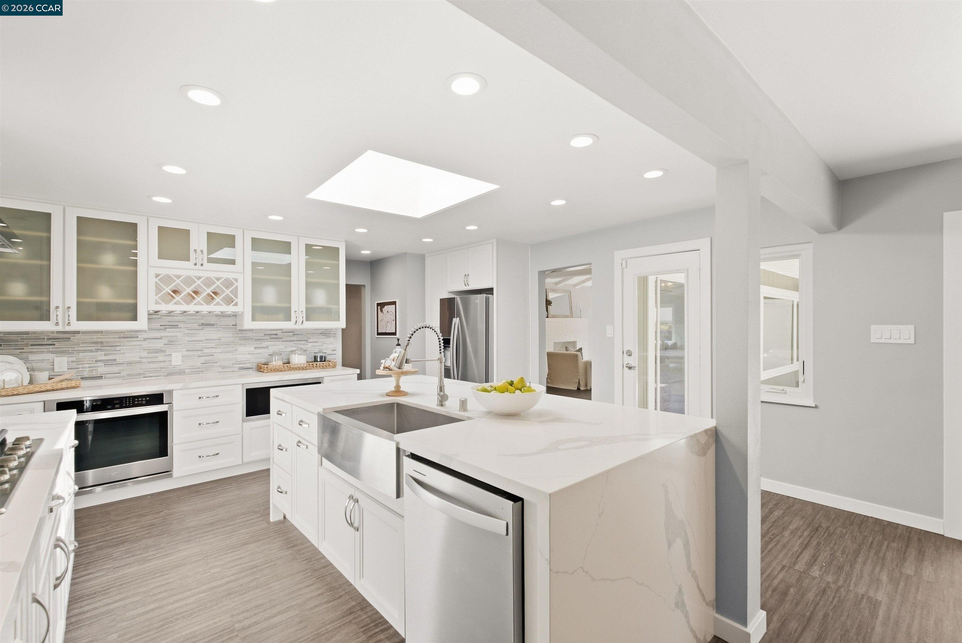 57 Lombardy Ln