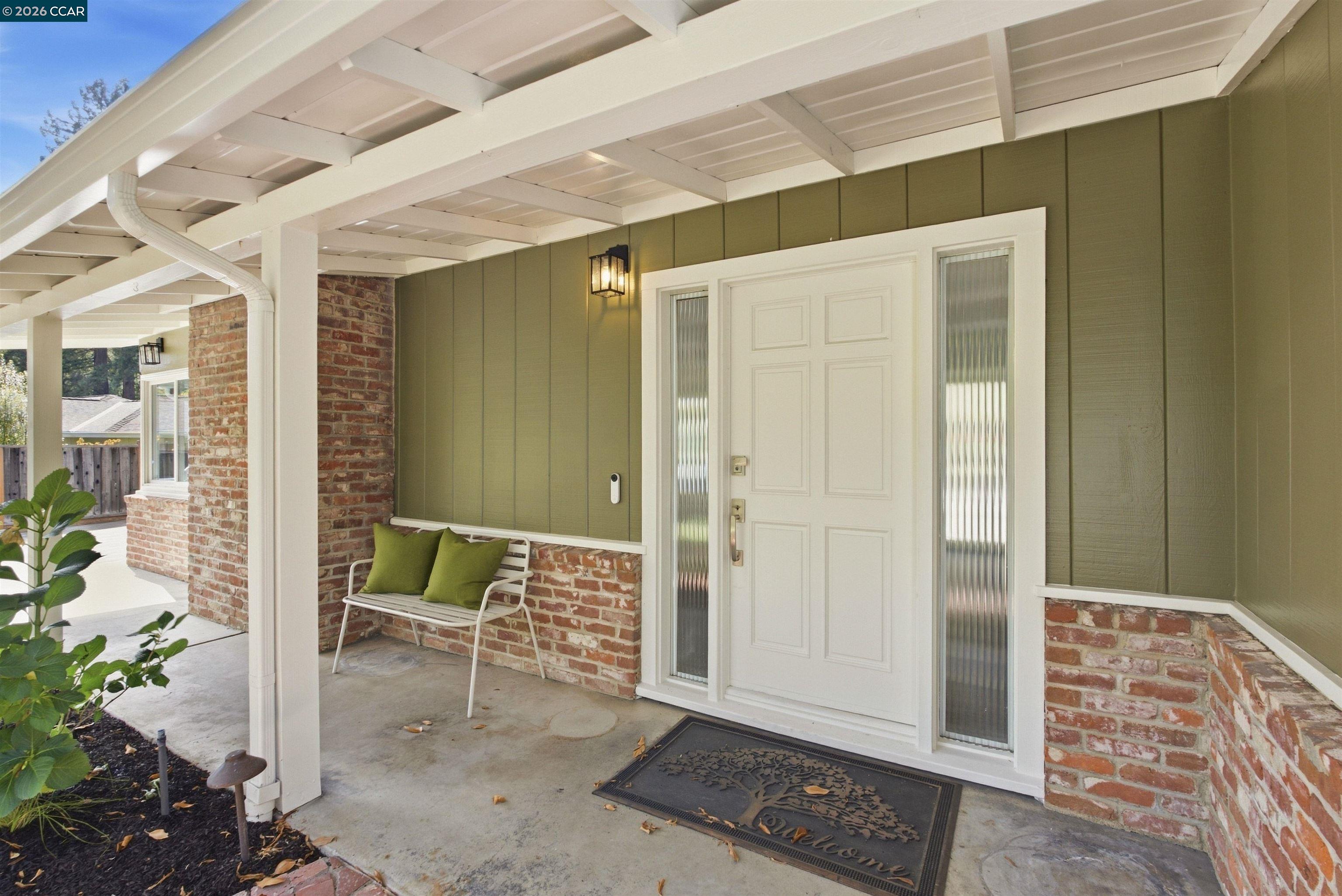 57 Lombardy Ln
