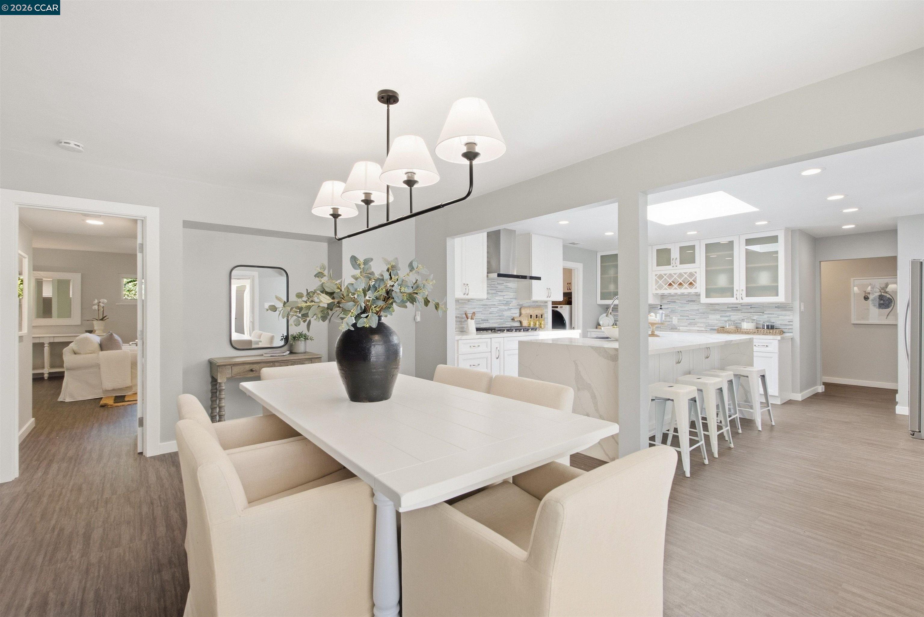 57 Lombardy Ln