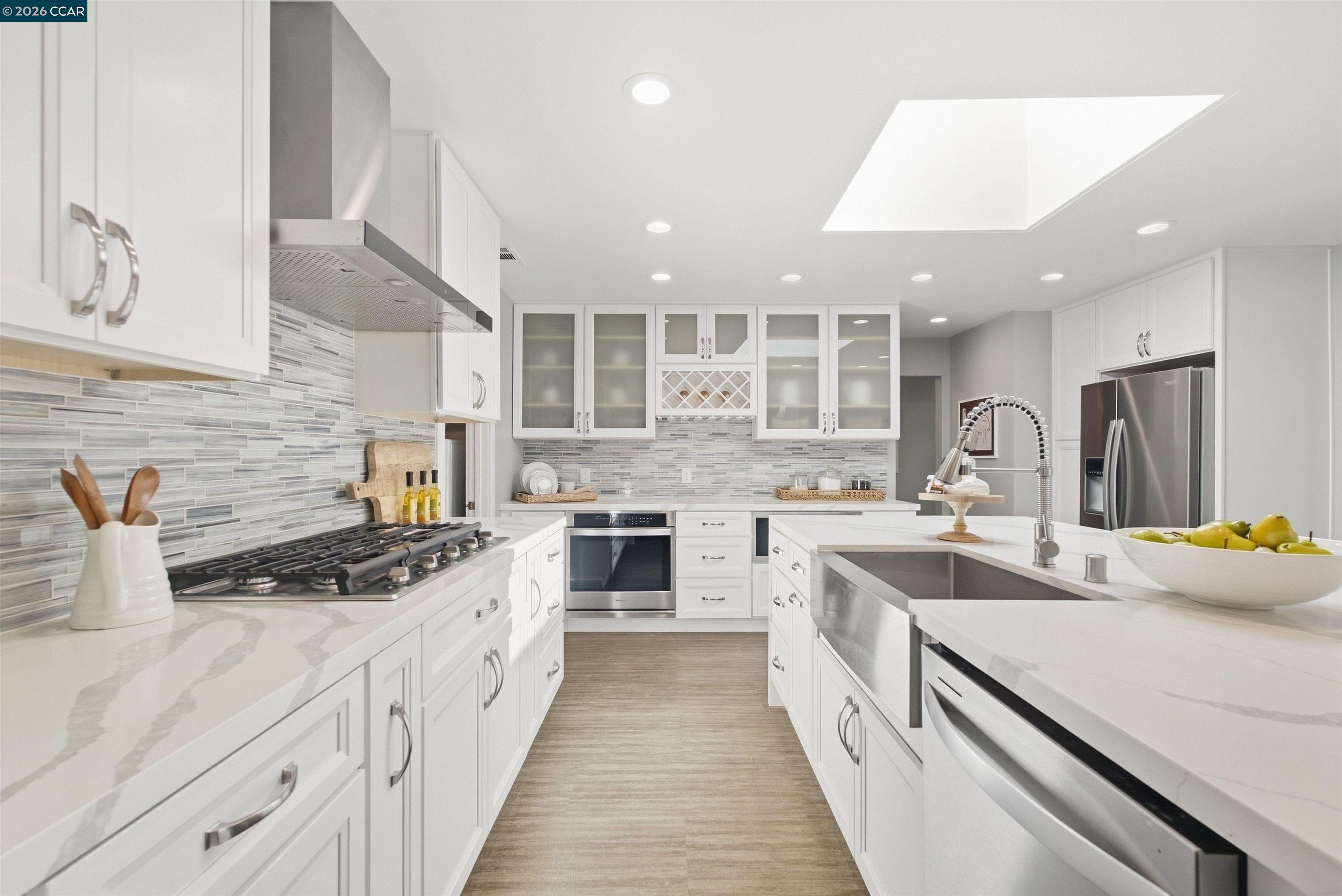 57 Lombardy Ln